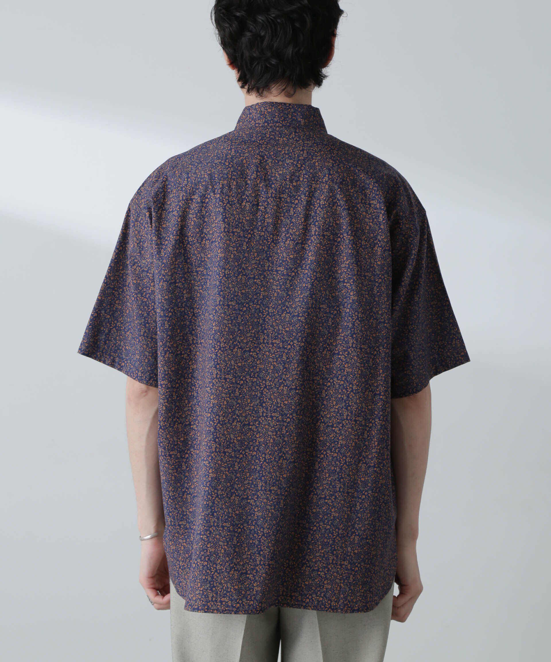 nano･universe「小花柄レギュラーシャツ 半袖」|シャツ・ブラウス|