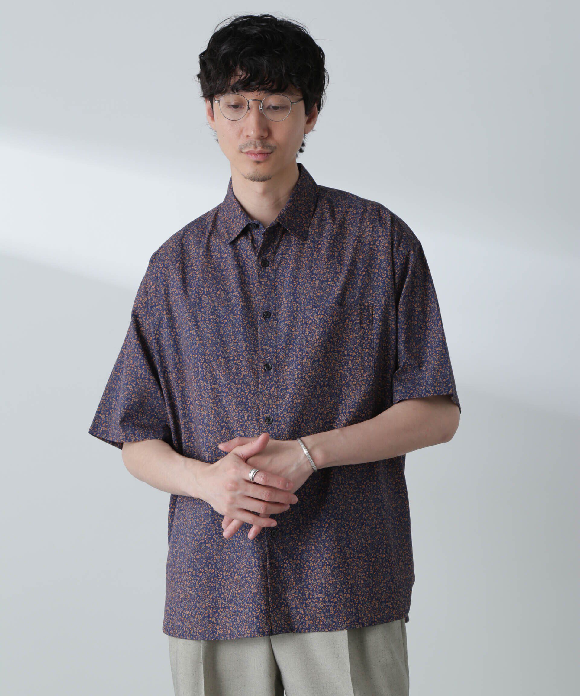 nano･universe「小花柄レギュラーシャツ 半袖」|シャツ・ブラウス|