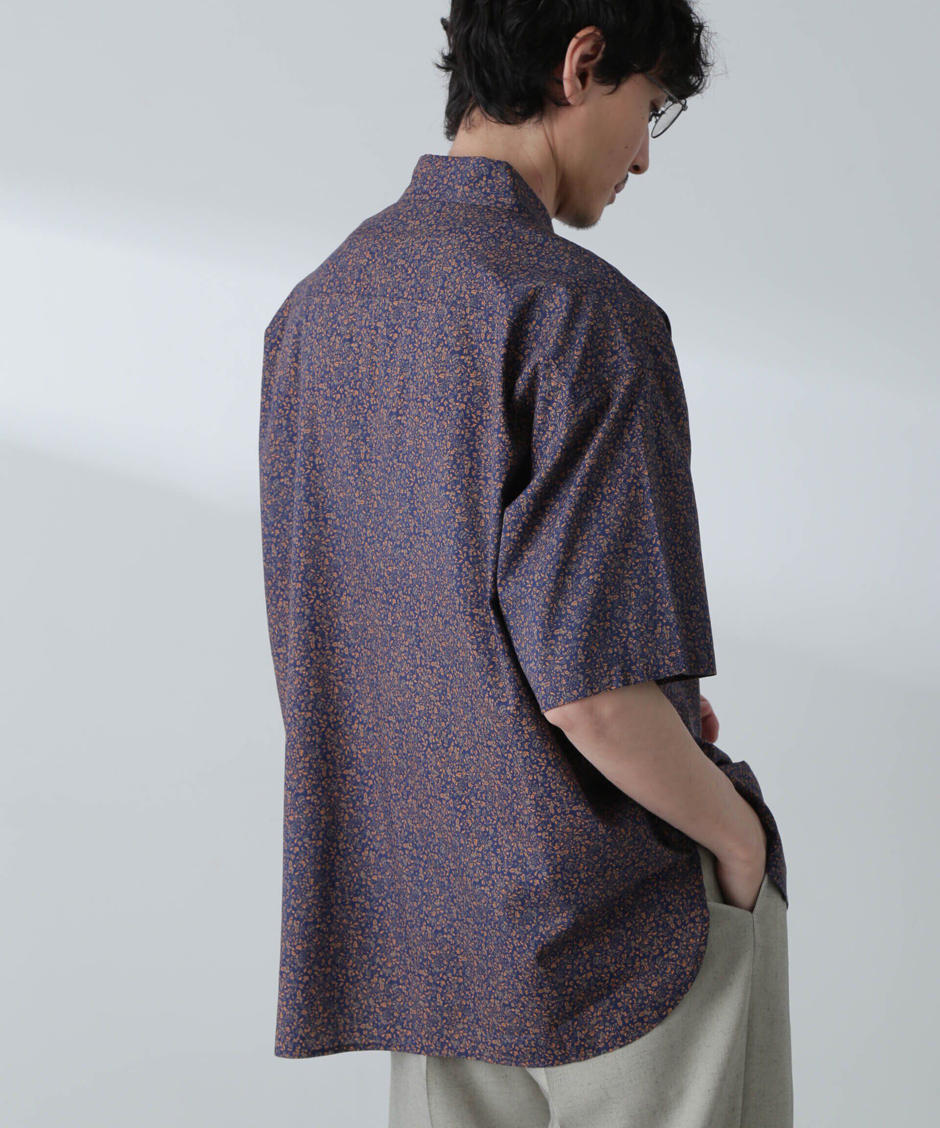 nano･universe「小花柄レギュラーシャツ 半袖」|シャツ・ブラウス|