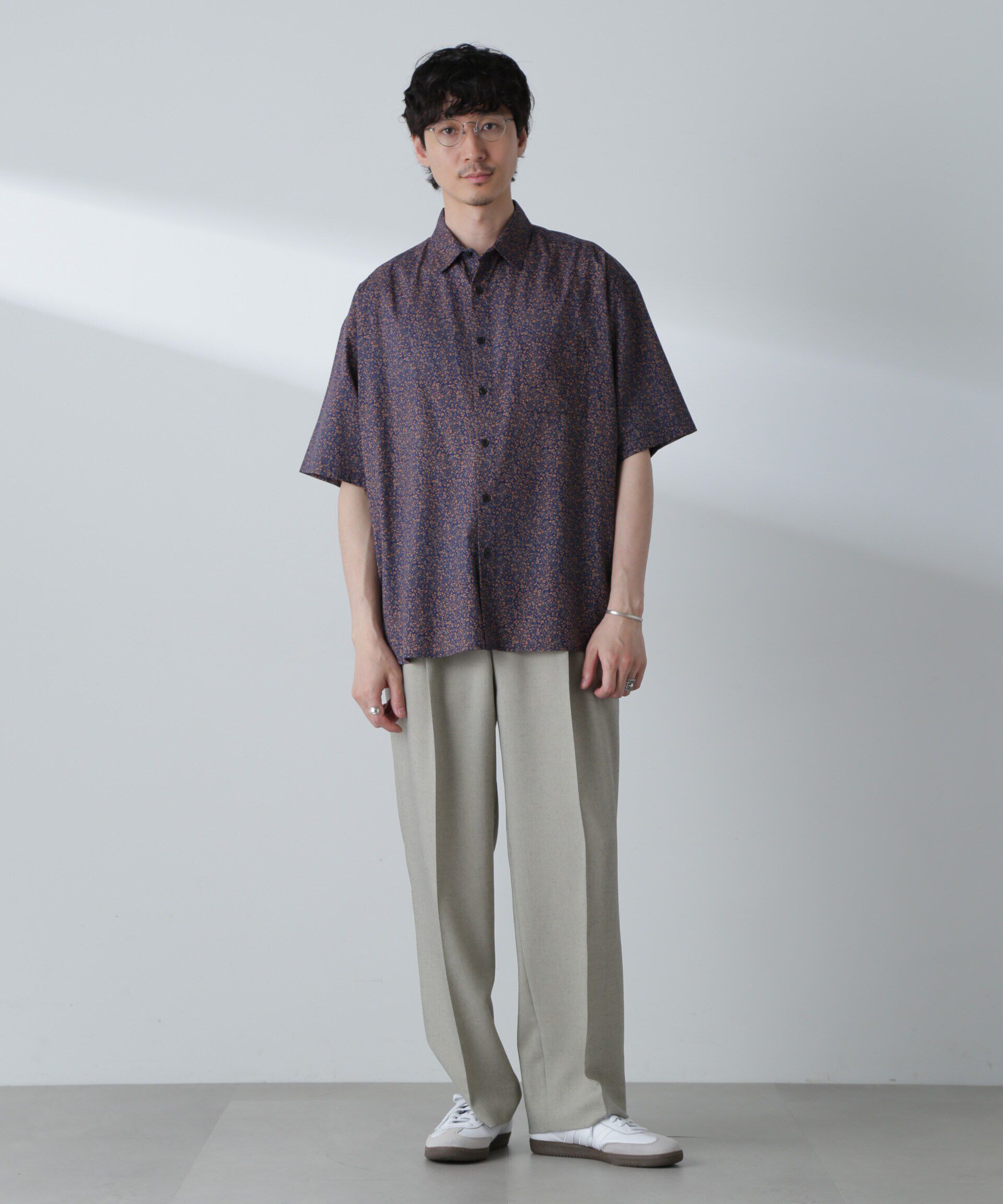 nano･universe「小花柄レギュラーシャツ 半袖」|シャツ・ブラウス|