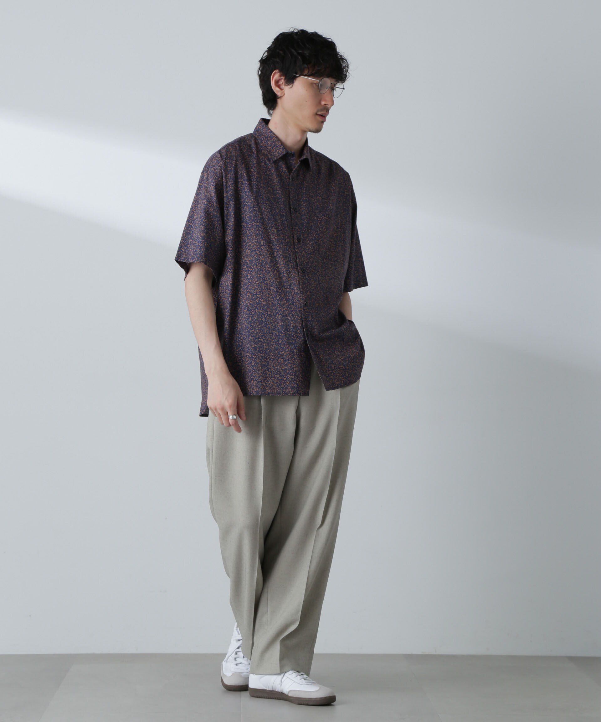 nano･universe「小花柄レギュラーシャツ 半袖」|シャツ・ブラウス|