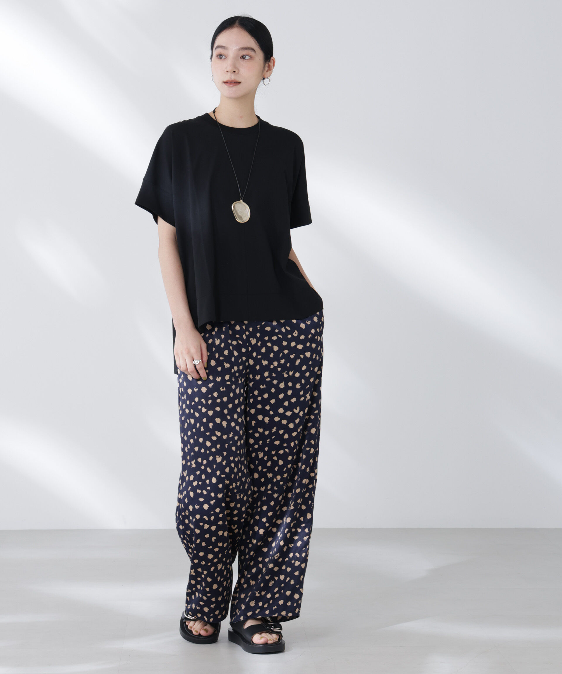 nano･universe「レオパードプリントイージーワイドパンツ」|チノ|