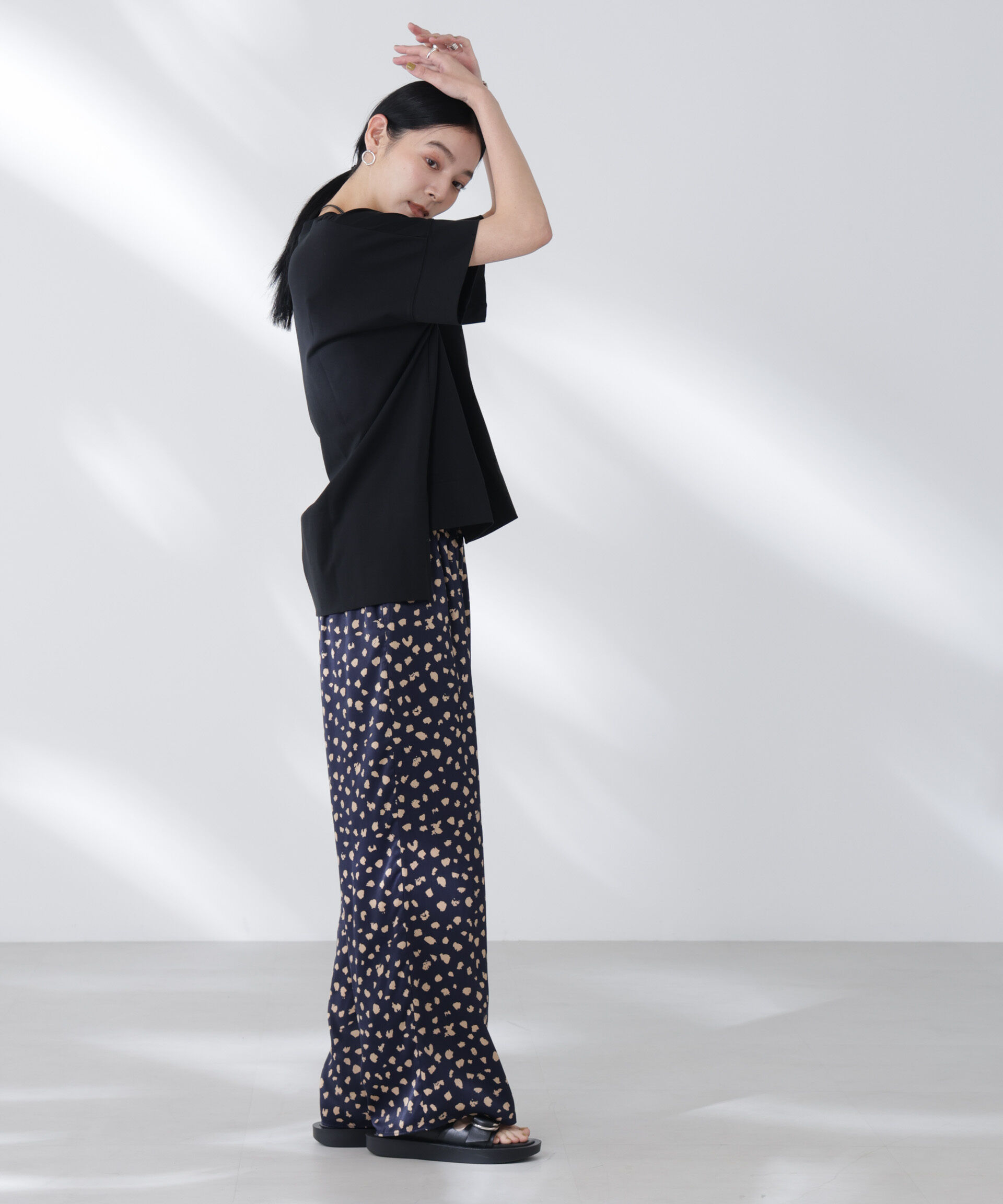 nano･universe「レオパードプリントイージーワイドパンツ」|チノ|