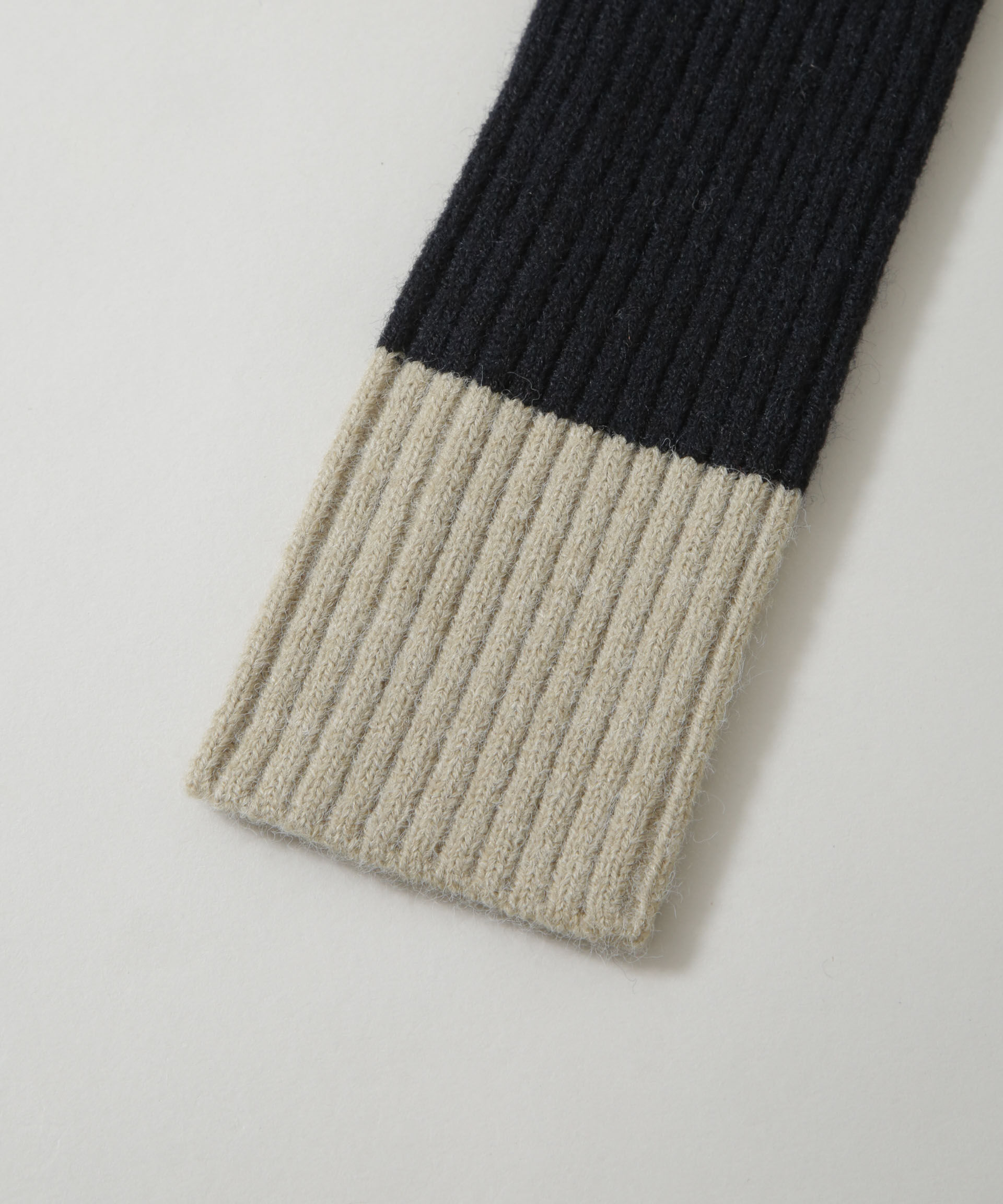 nano･universe「バイカラーアームウォーマー」|手袋|