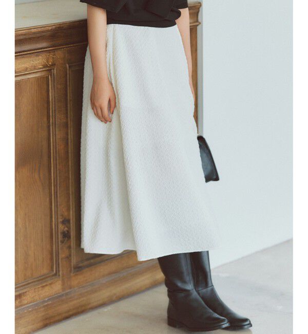 23区「【洗える】プレザンスジャカード タックスカート」|スカート|ホワイト系