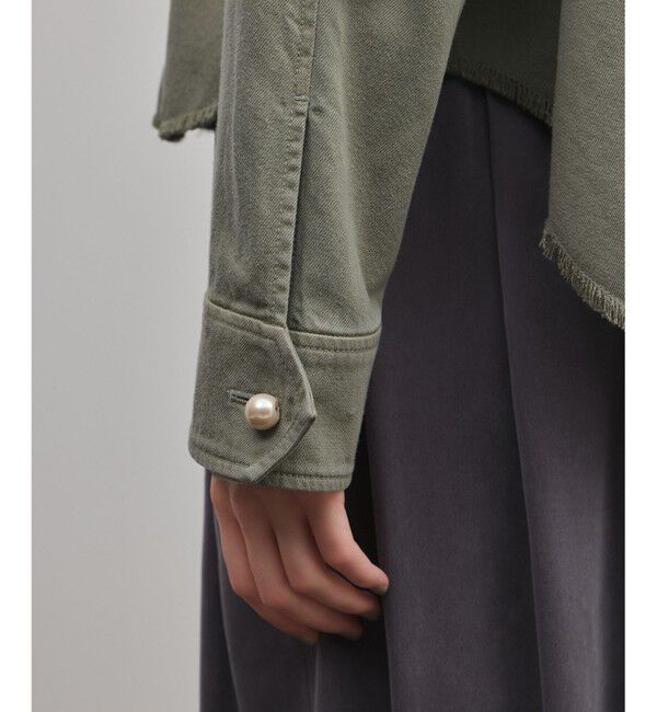 GRACE CONTINENTAL「パール釦ピグメントシャツ」|シャツ・ブラウス|