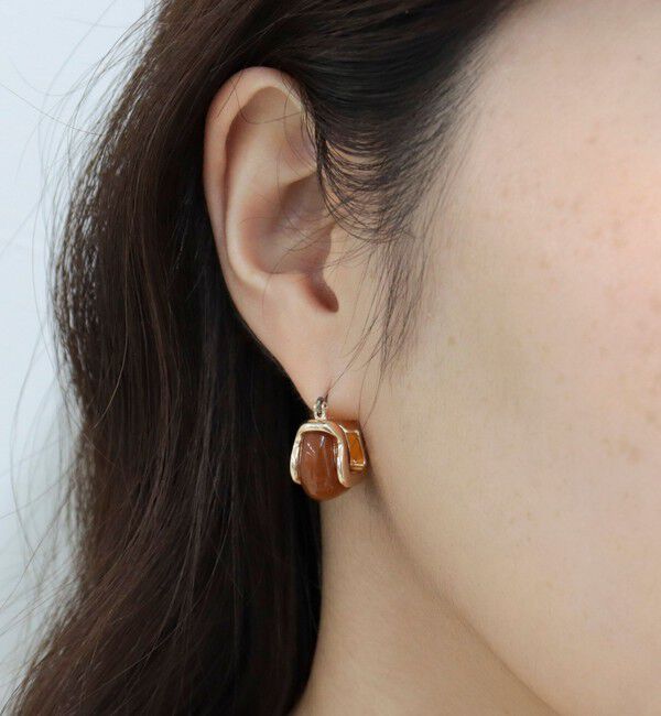 fredy emue「フェイクストーンスクエアピアス」|ピアス|