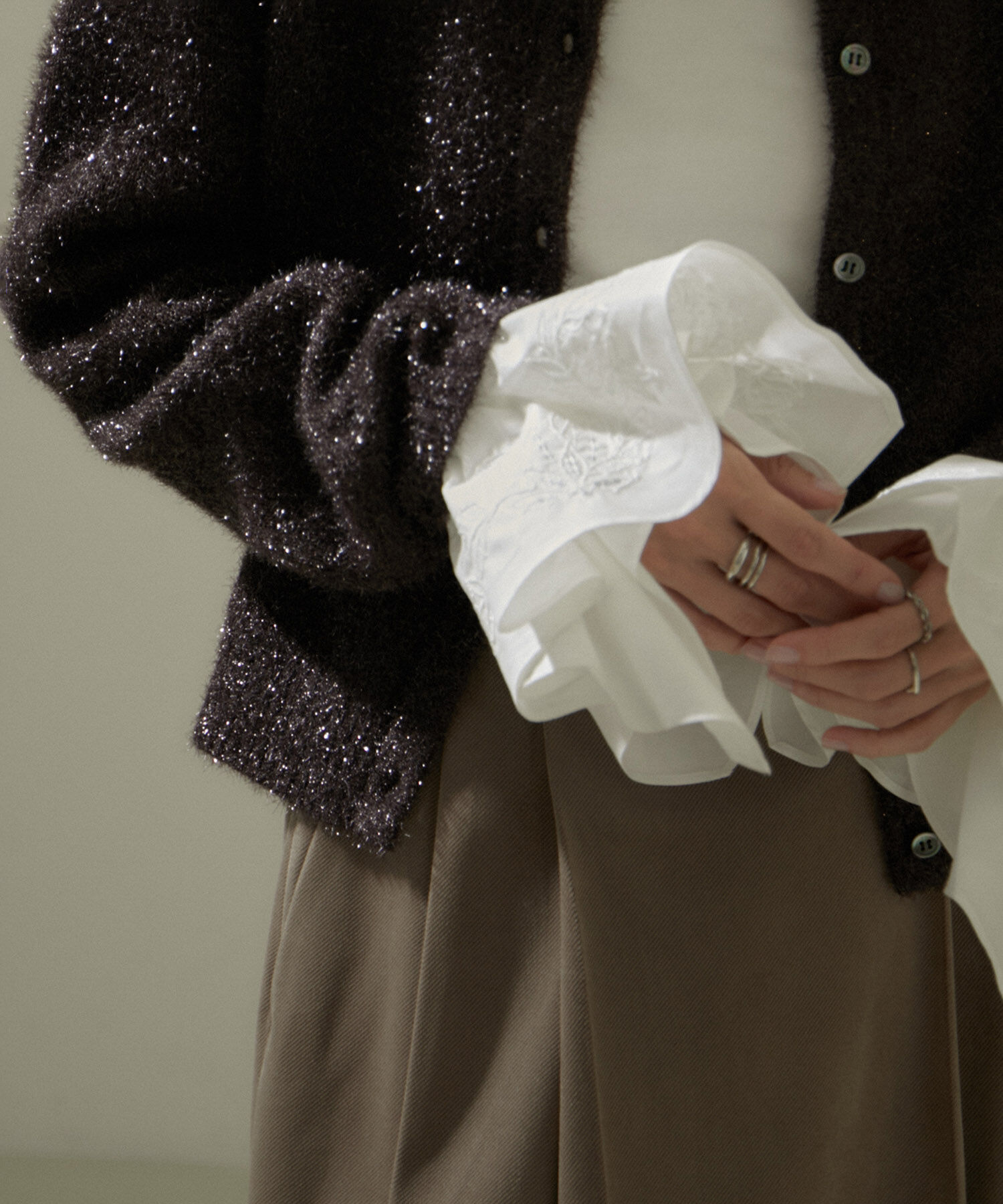SALON adam et rope'「エンブロイダリーカフス（付け袖）」|手袋|