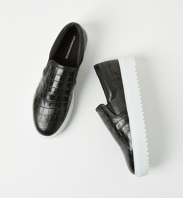 alfredoBANNISTER「【Margome sole】シャークソール クロコダイル柄 レザー スニーカー」|スニーカー|ブラック