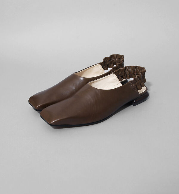 AU BANNISTER「thYme/ スリングバックフラットシューズ」|パンプス|カーキ