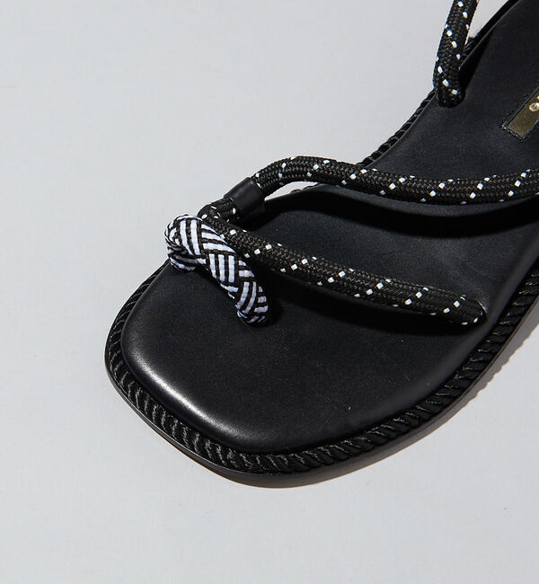 AU BANNISTER「thYme//サムループサンダル」|サンダル|