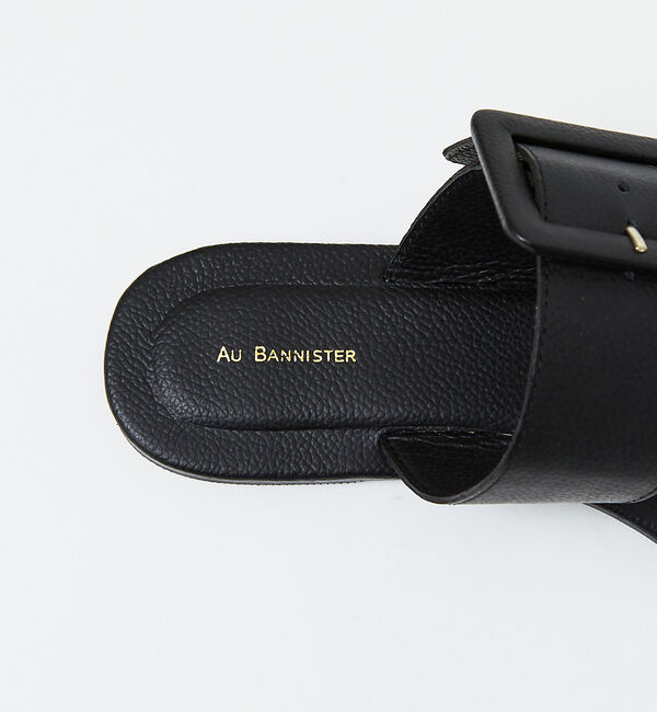 AU BANNISTER「【販売店舗限定】サムホルダーフラットサンダル」|サンダル|