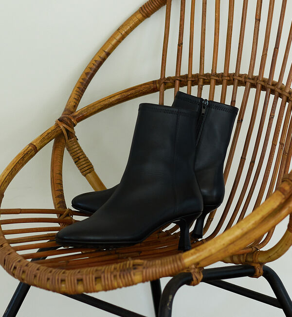 AU BANNISTER「【スノーソール】オブリークトゥショートブーツ」|ショートブーツ|ブラック