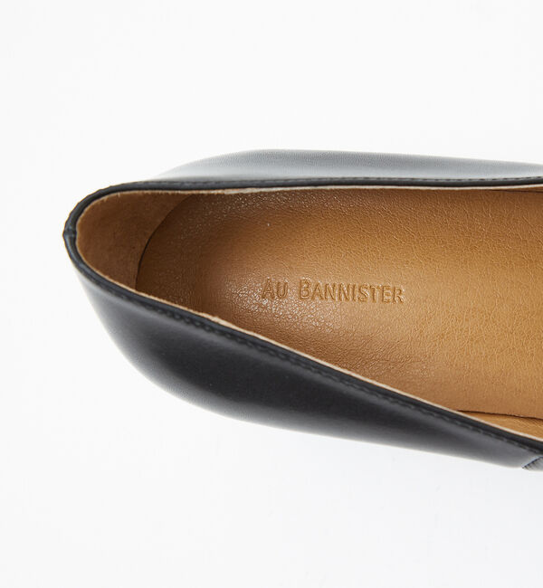 AU BANNISTER「【アイコニックシリーズ】甲深パンプス」|パンプス|