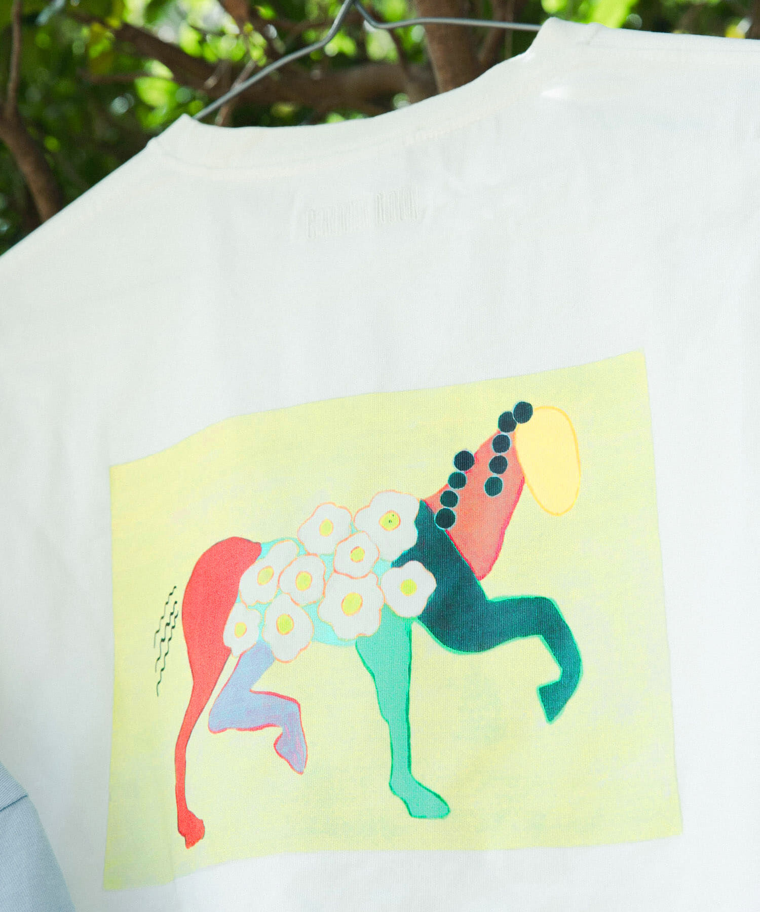 URBAN RESEARCH DOORS「『別注』Common Noun&times;DOORS　HORSE Kana Akiyama T-shirts」|Tシャツ・カットソー|