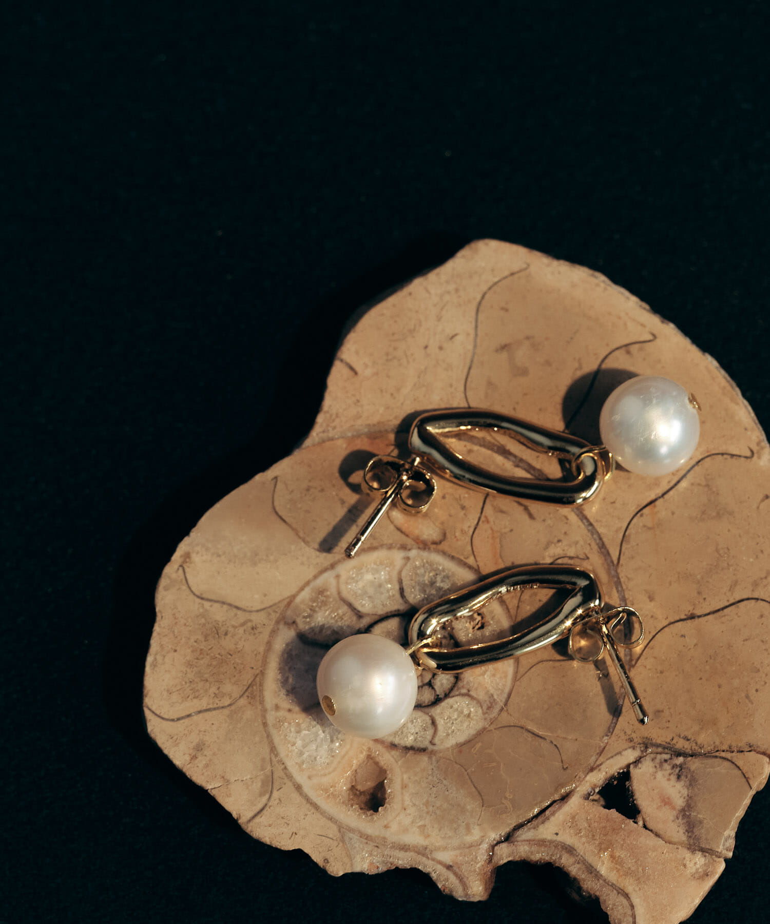 SMELLY「SMELLY so&rsquo;　pearl drop pierce」|ピアス|ゴールド