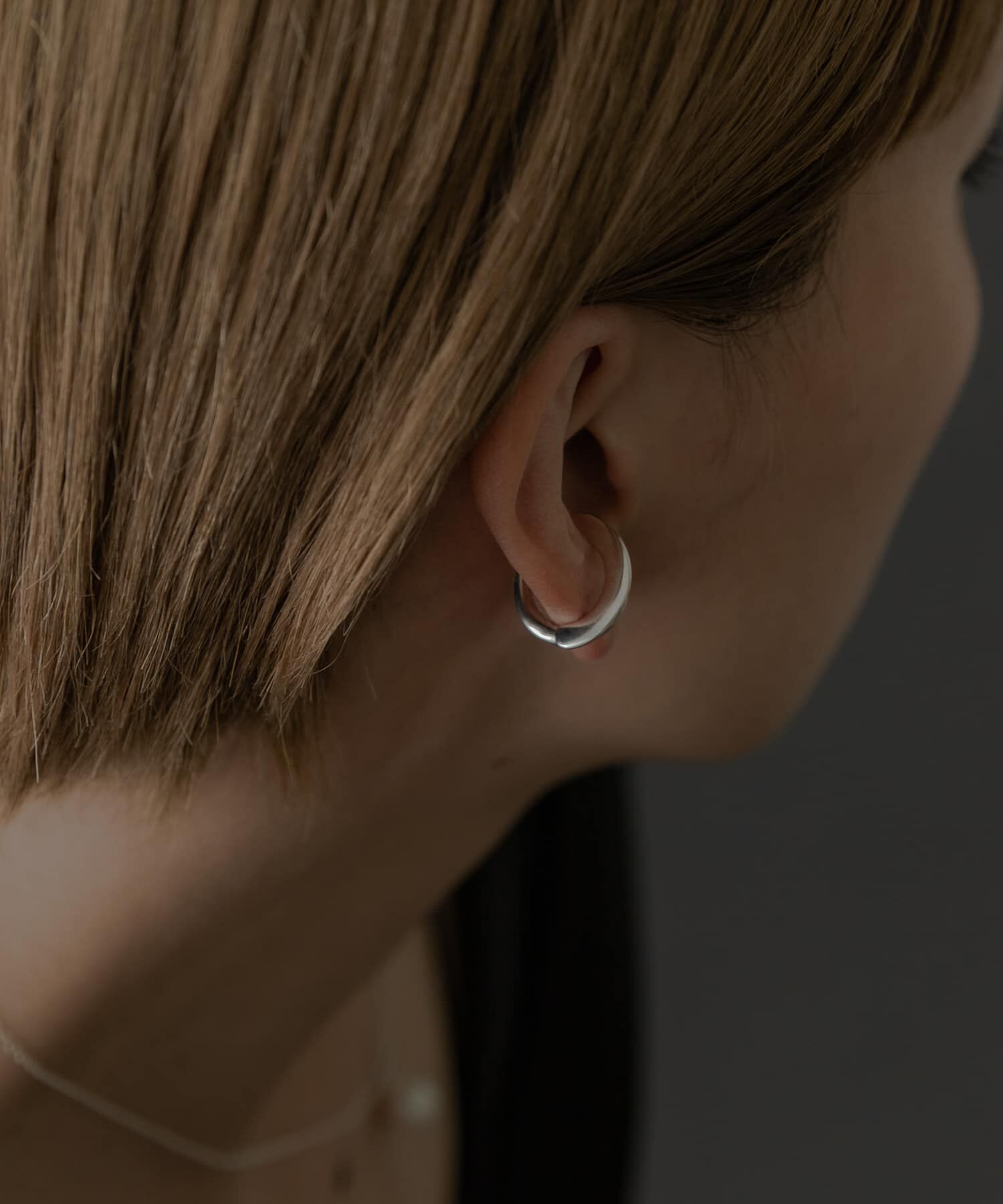 SMELLY「SMELLY so&rsquo;　overlap circle earcuff」|イヤリング|