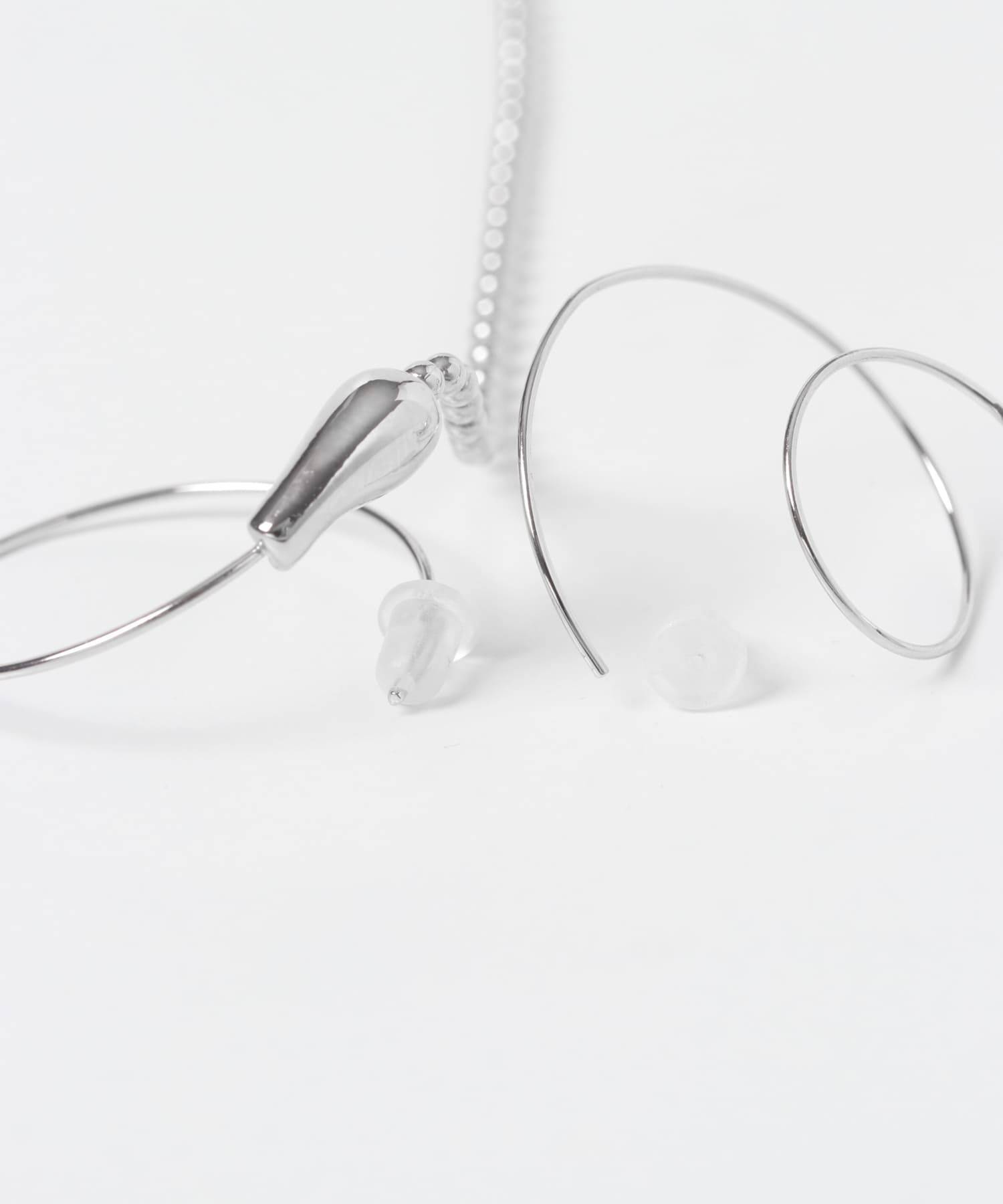 SMELLY「アシメサークルフックボールチェーンピアス」|ピアス|