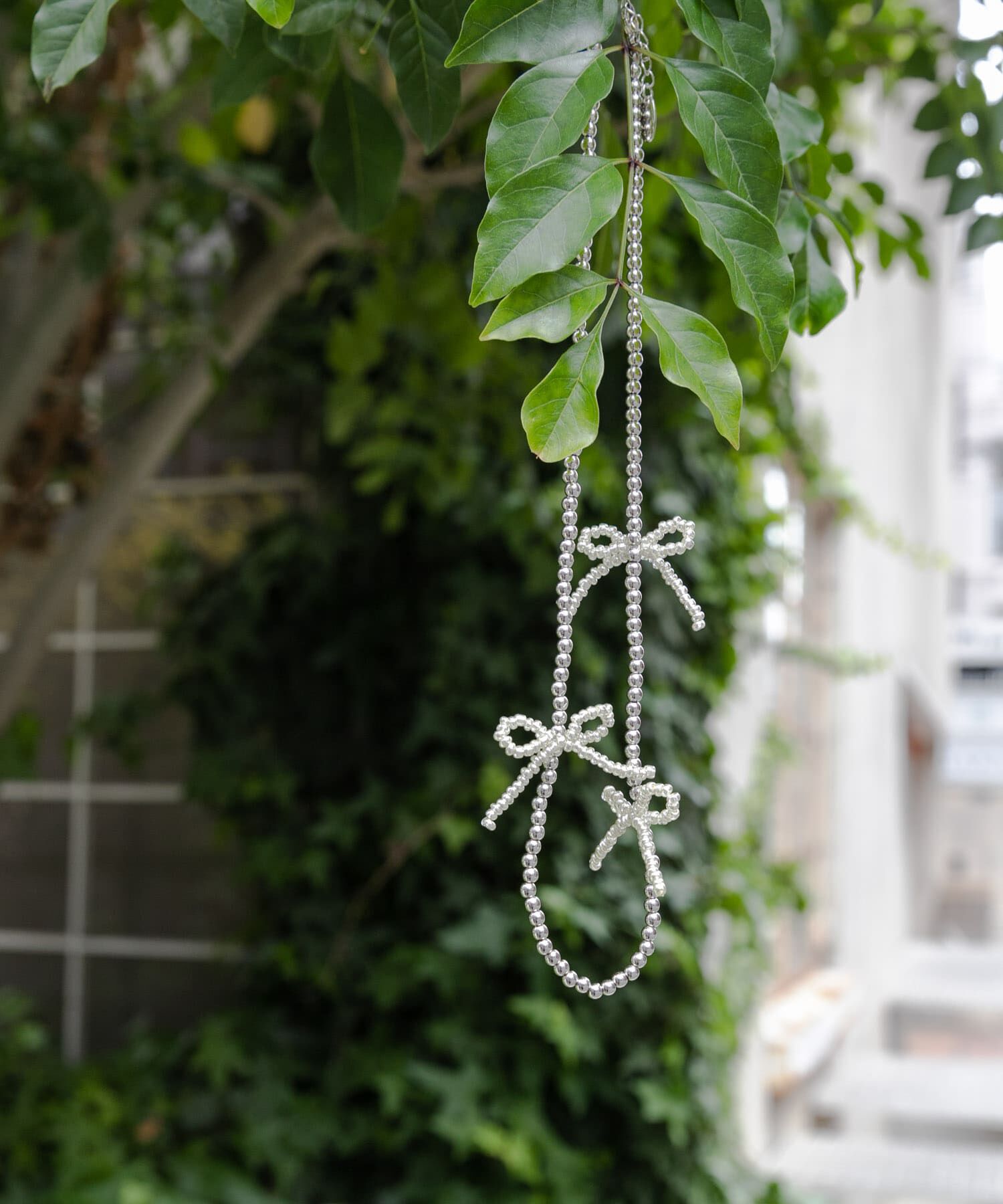 SMELLY「メタルビーズリボンネックレス」|ネックレス|