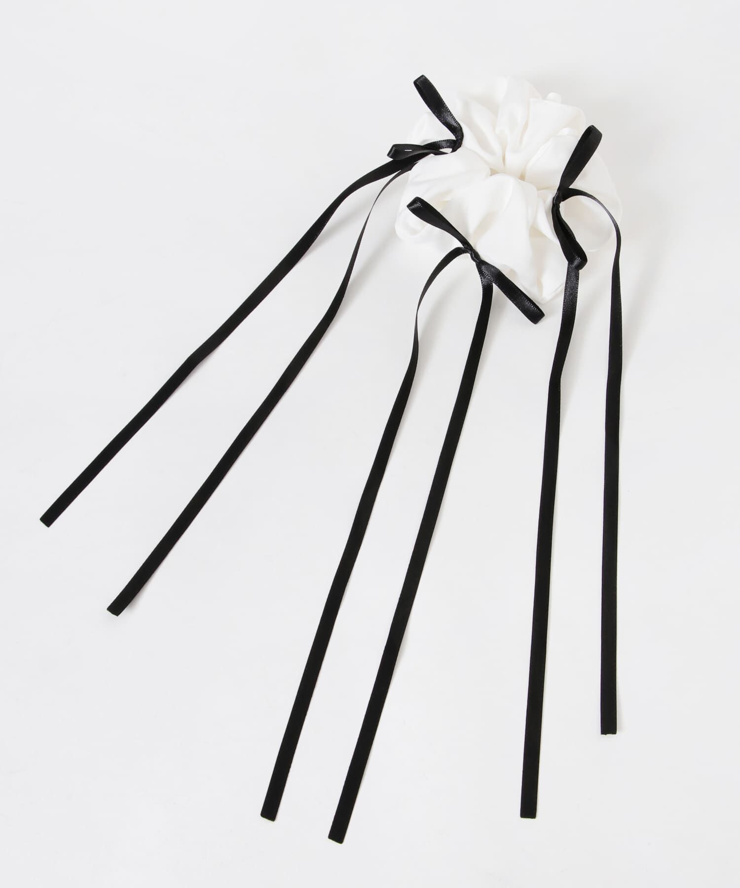 SMELLY「サテンリボンボリュームシュシュ」|ヘアゴム・シュシュ|