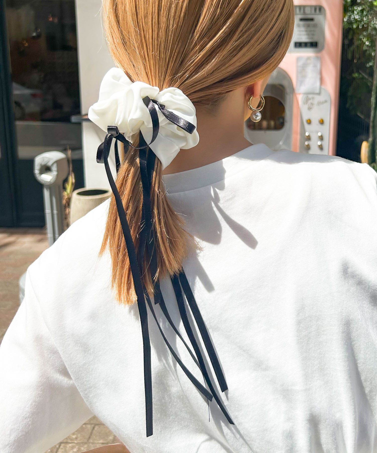 SMELLY「サテンリボンボリュームシュシュ」|ヘアゴム・シュシュ|