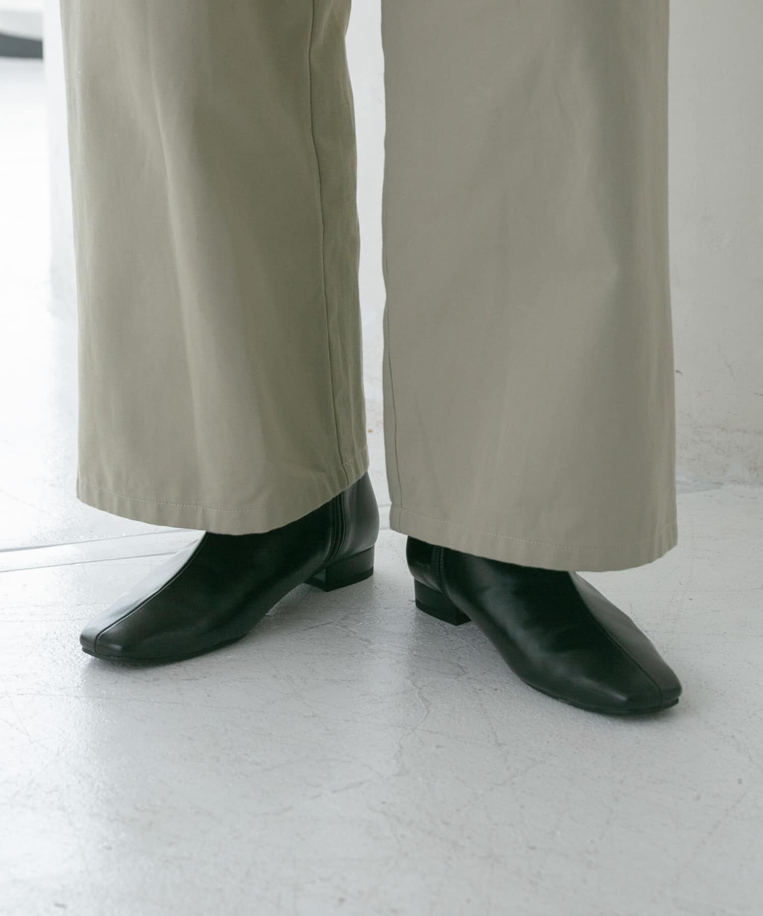 URBAN RESEARCH「『MADE IN JAPAN』スクエアトゥローヒールショートブーツ」|ショートブーツ|