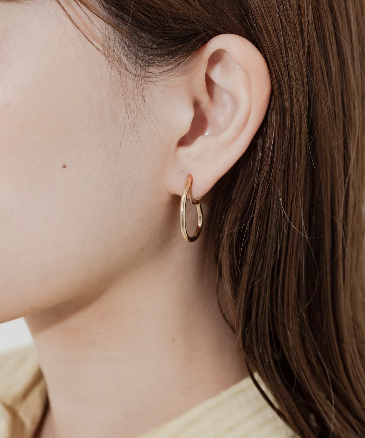 SMELLY「トライアングルニュアンスフープイヤリング」|イヤリング|