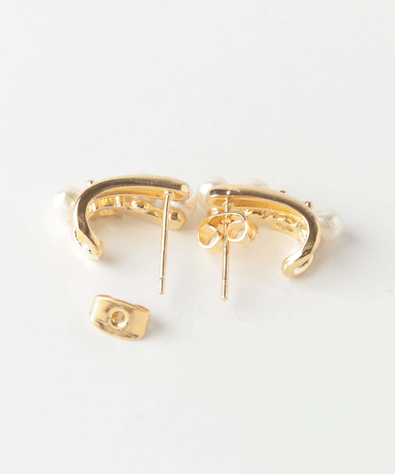 SMELLY「パールビジューラインピアス」|ピアス|