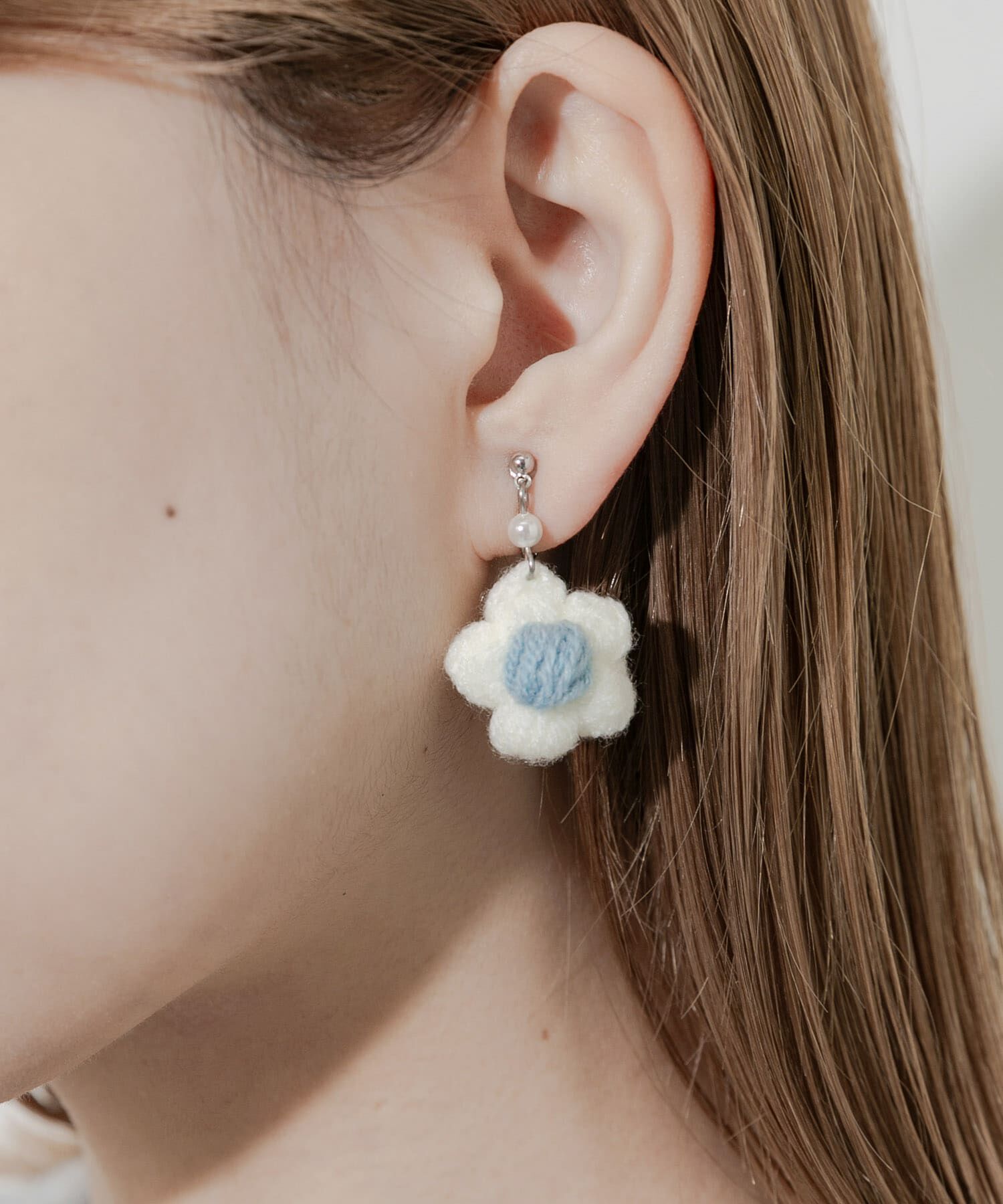 SMELLY「ニットフラワーイヤリング」|イヤリング|
