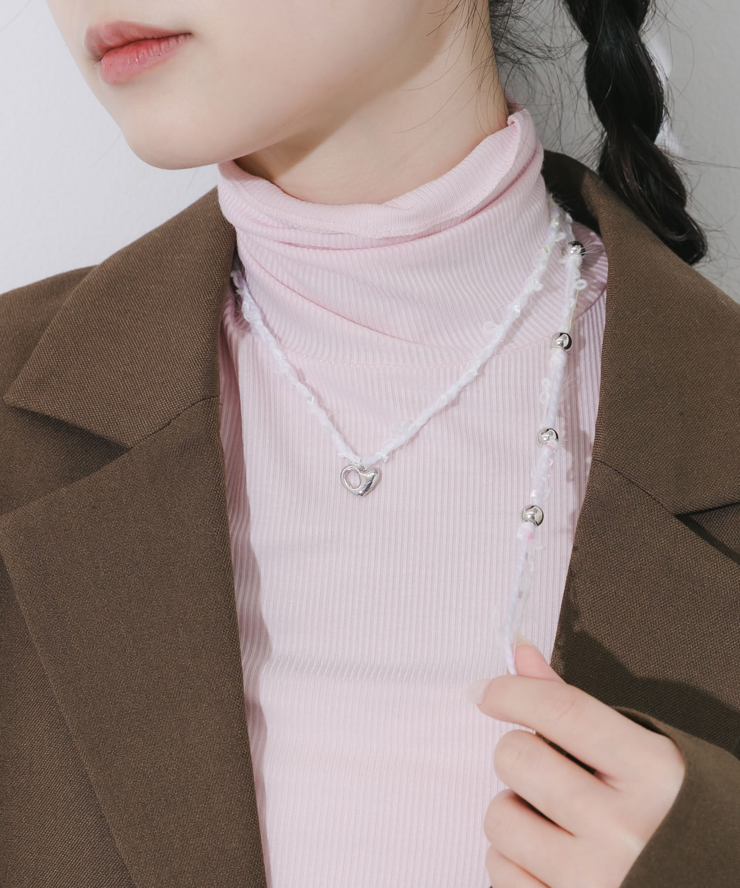 SMELLY「ウールヤーンハートチャームチョーカーネックレス」|ネックレス|