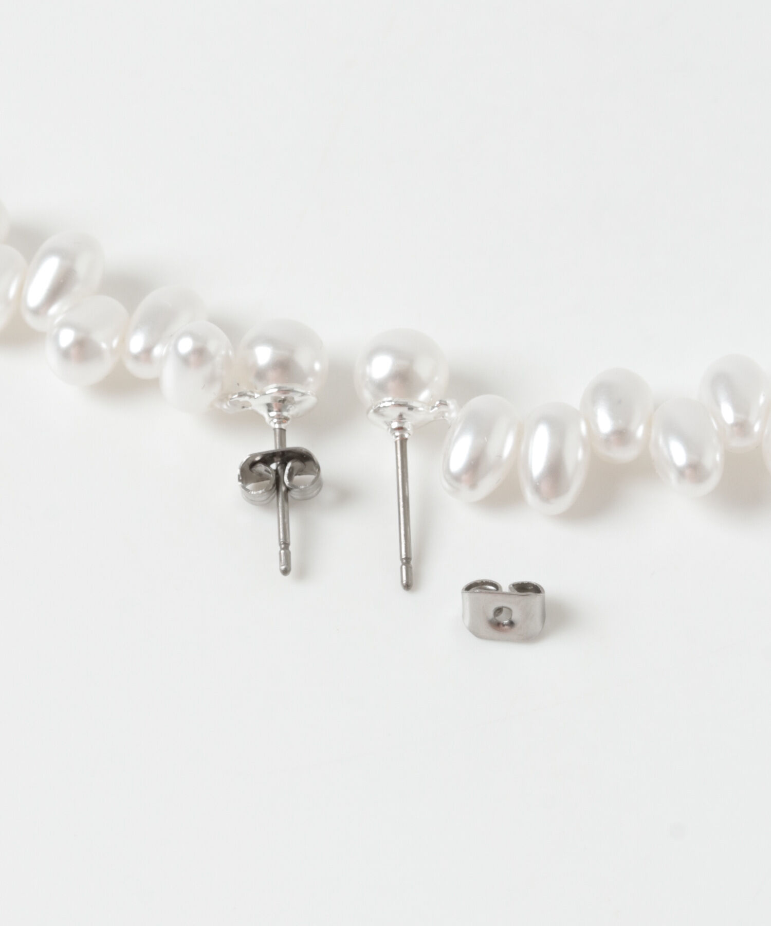 SMELLY「オーバルパールピアス」|ピアス|