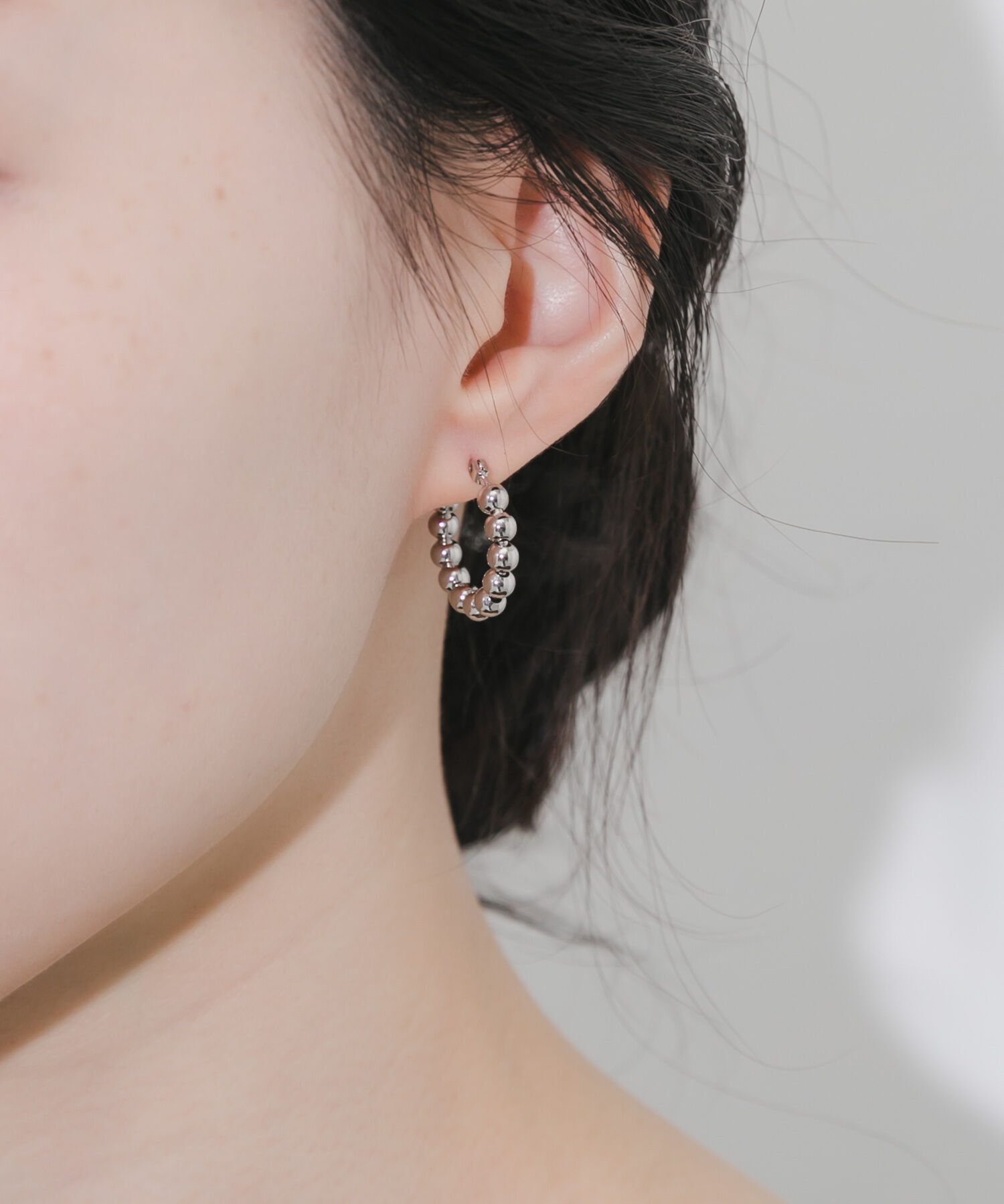 SMELLY「メタルボールフープピアス」|ピアス|