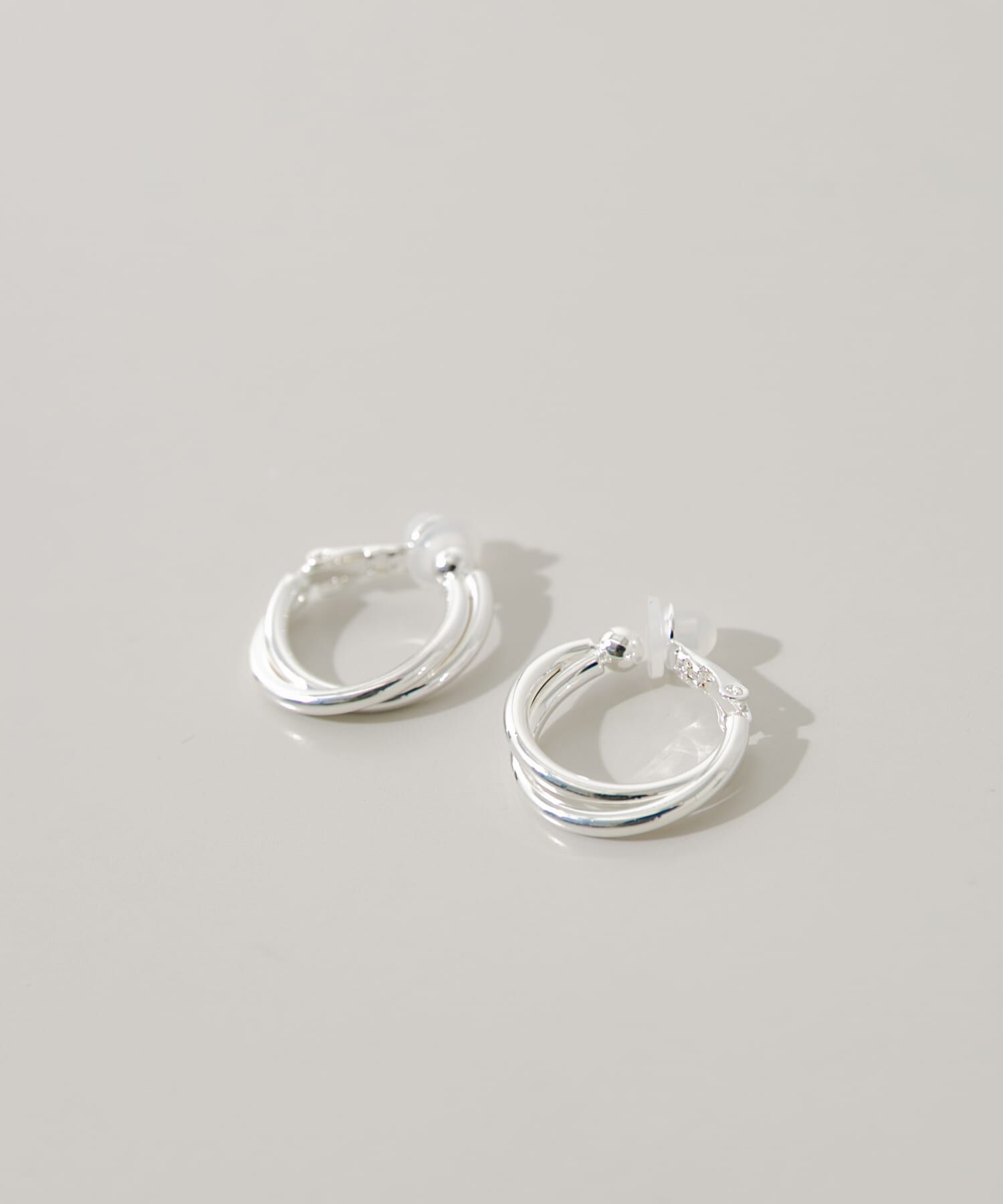 SMELLY「ダブルラインフープイヤリング」|イヤリング|