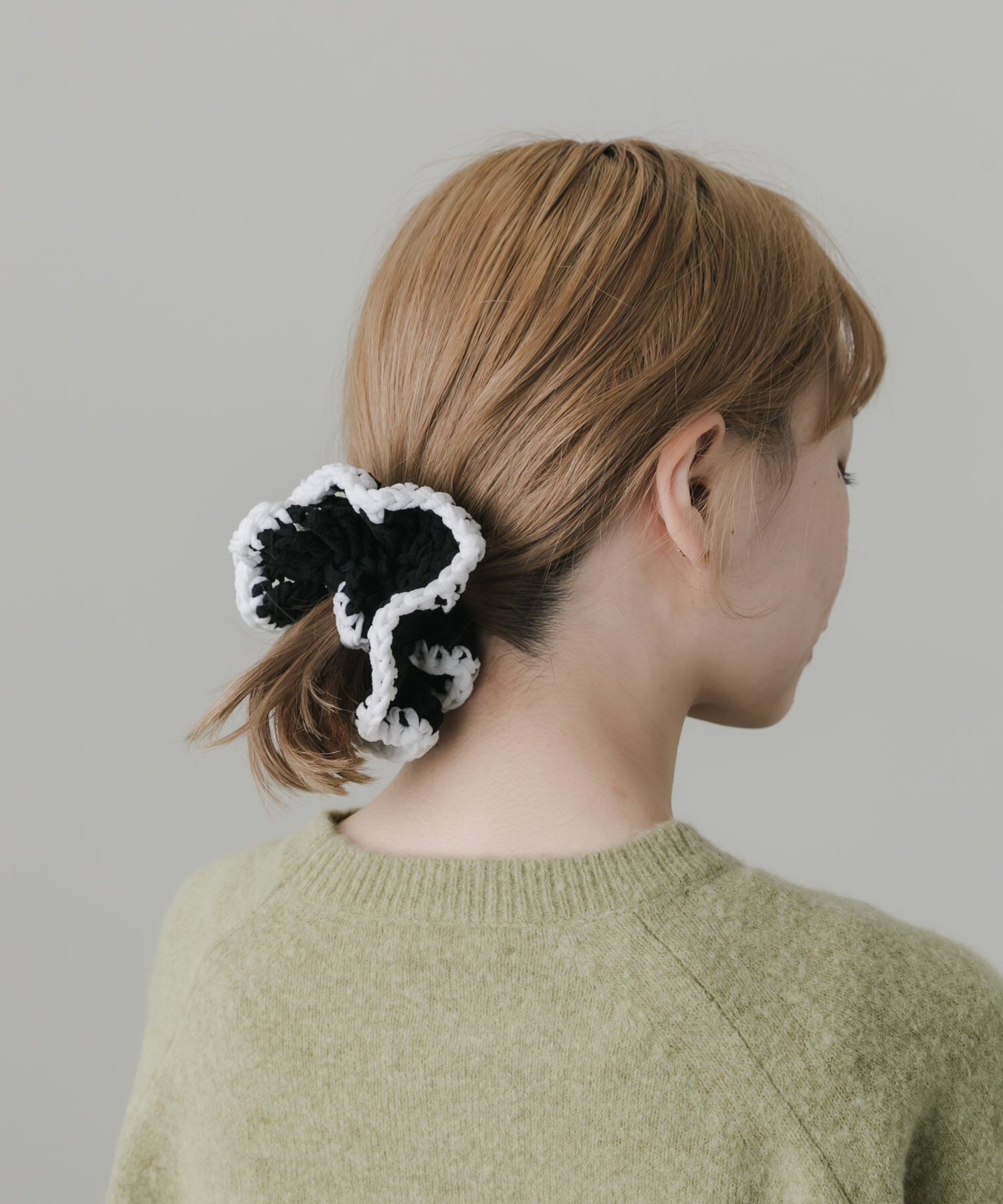 SMELLY「バイカラーニットシュシュ」|ヘアゴム・シュシュ|