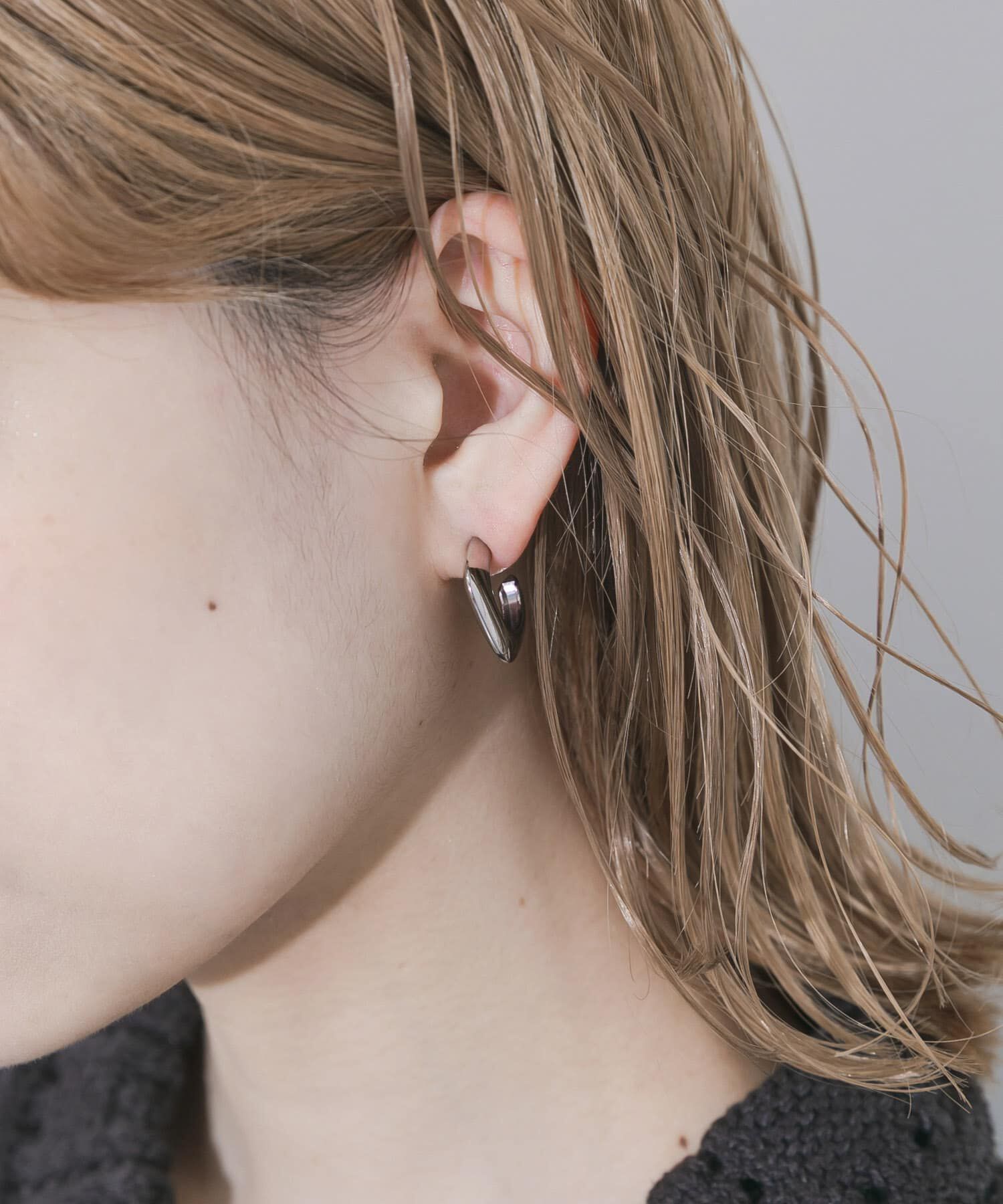 SMELLY「ステンレススクエアフープピアス」|ピアス|