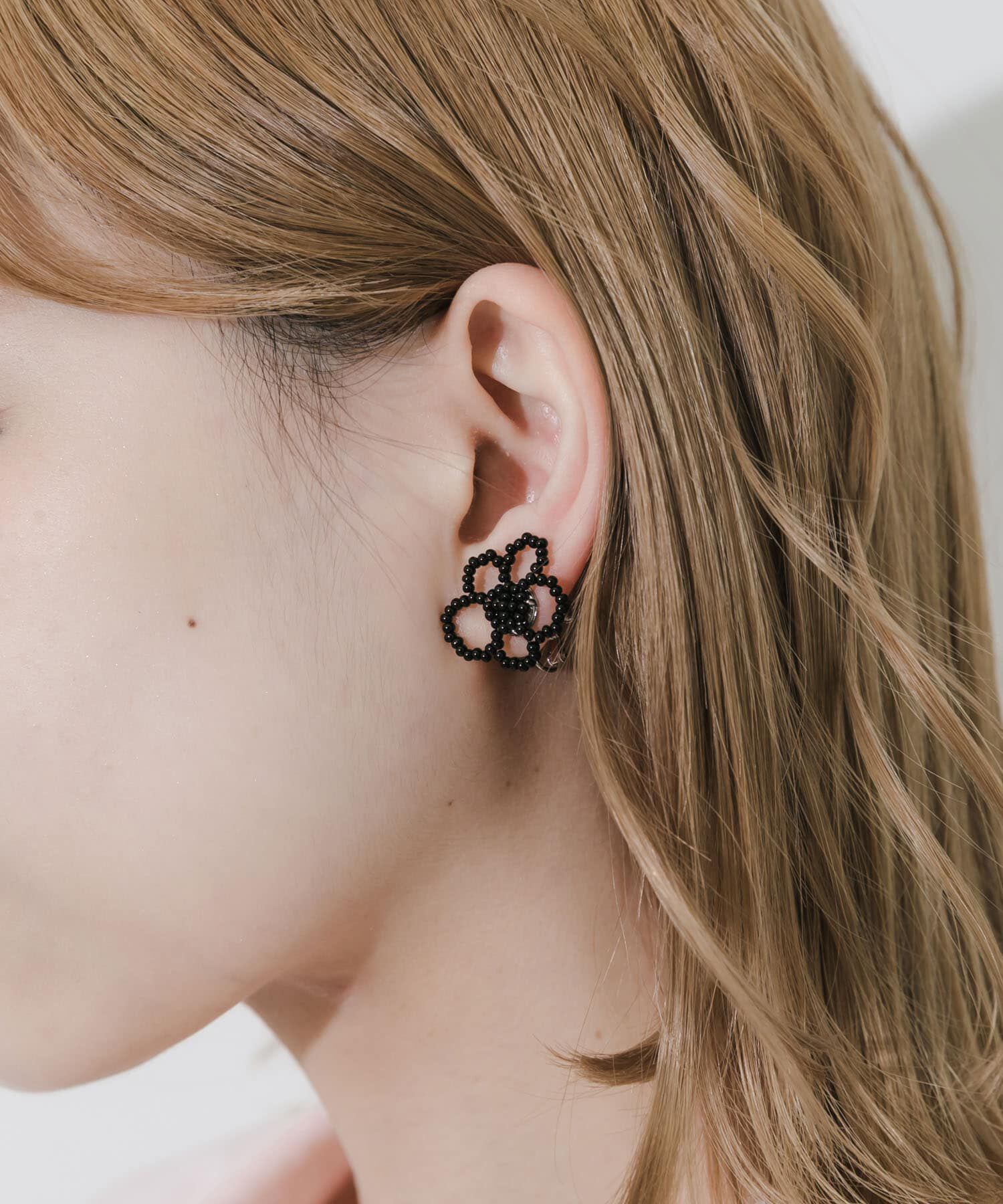 SMELLY「ビーズフラワーイヤリング」|イヤリング|