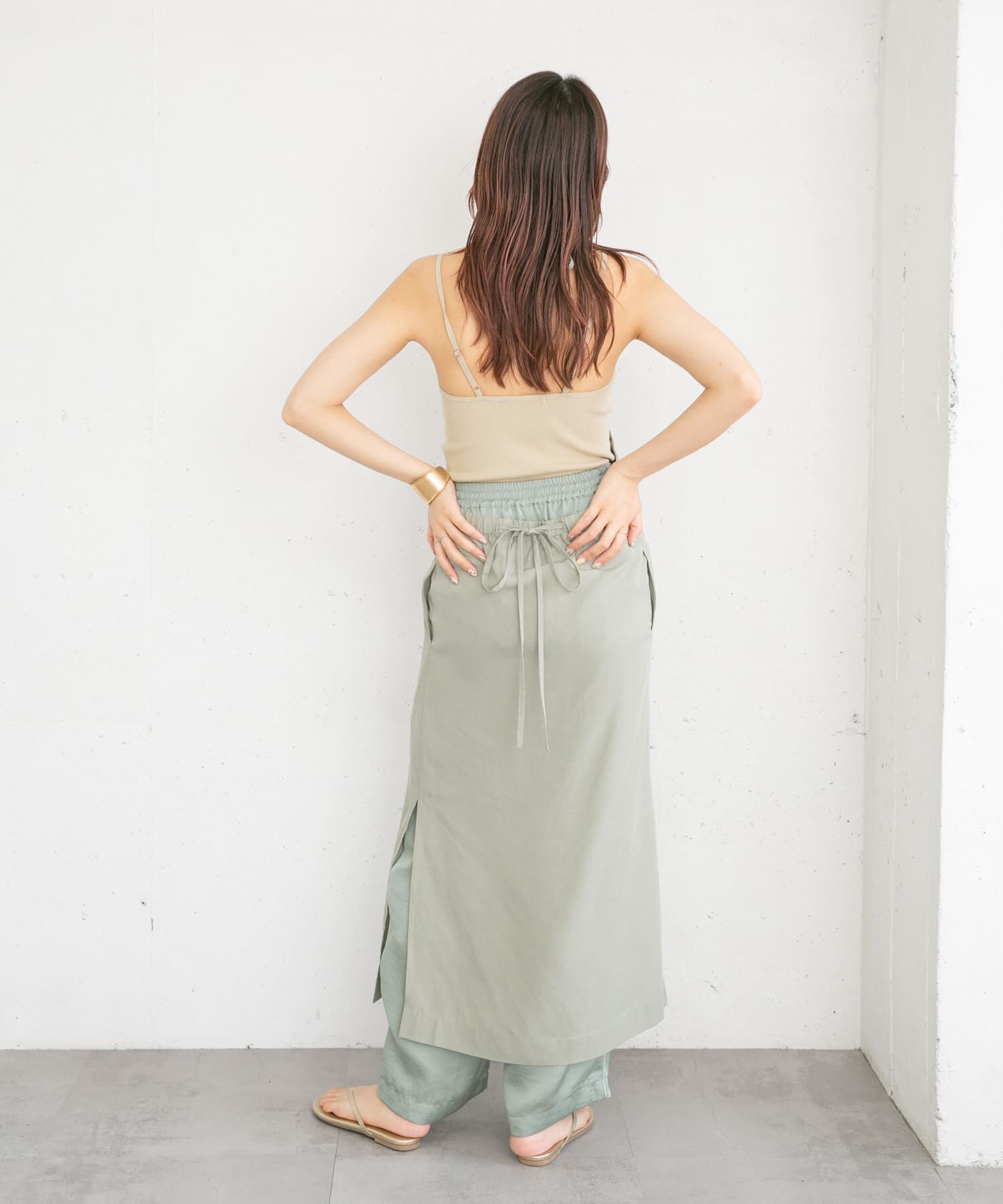  「エプロンワンピース」|ワンピース|