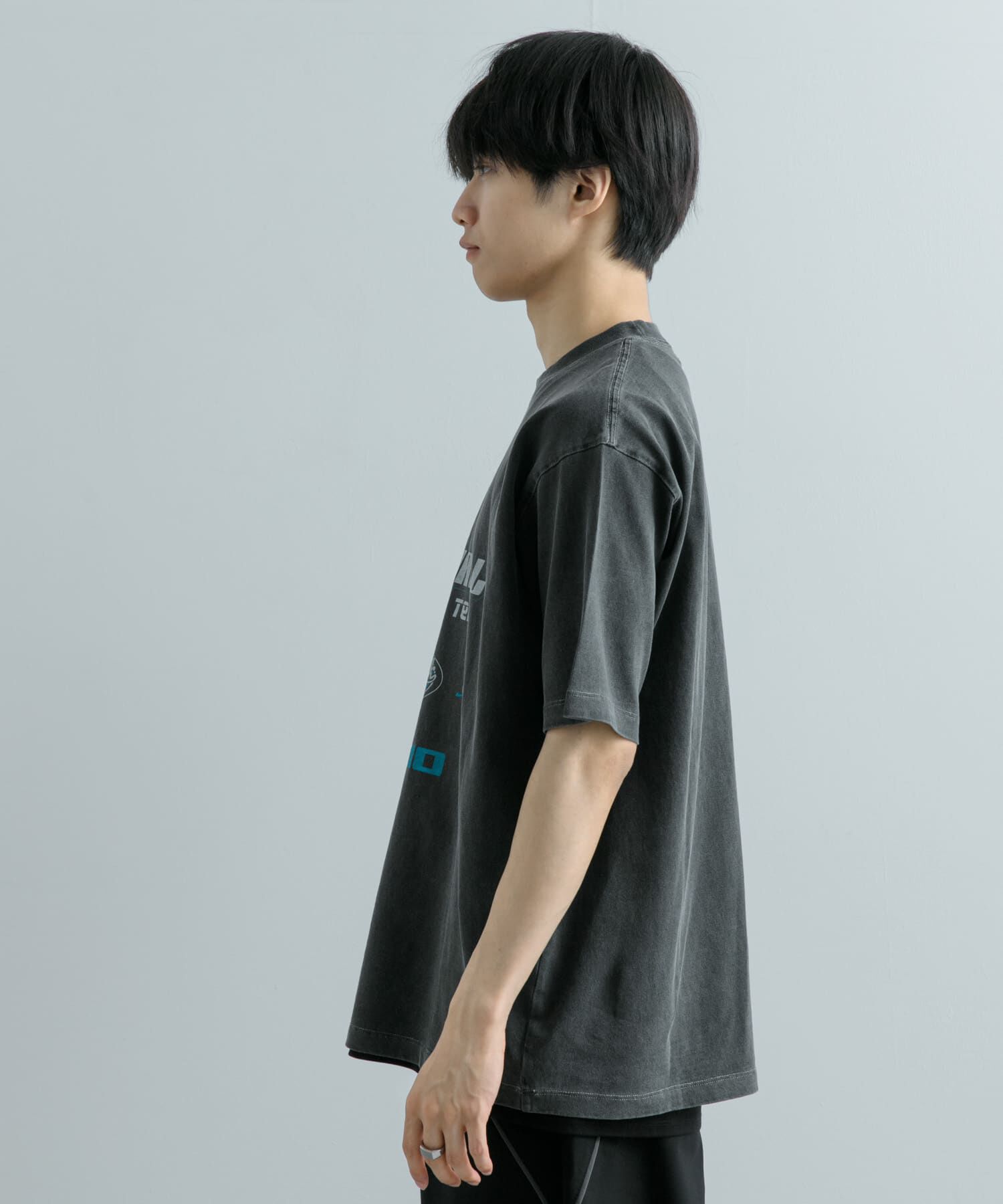 SENSE OF PLACE by URBAN RESEARCH「フェードロゴグラフィックTシャツ(5分袖)」|Tシャツ・カットソー|