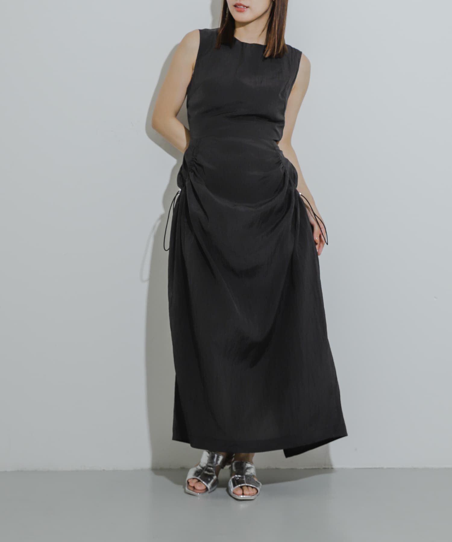 SENSE OF PLACE by URBAN RESEARCH「ナイロンギャザーコクーンワンピース」|ワンピース|ブラック