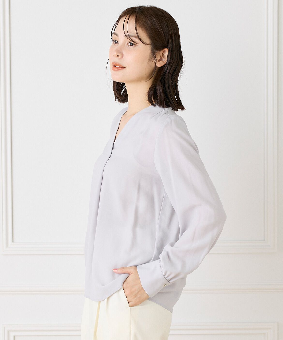 INED「Vネックブラウス」|シャツ・ブラウス|