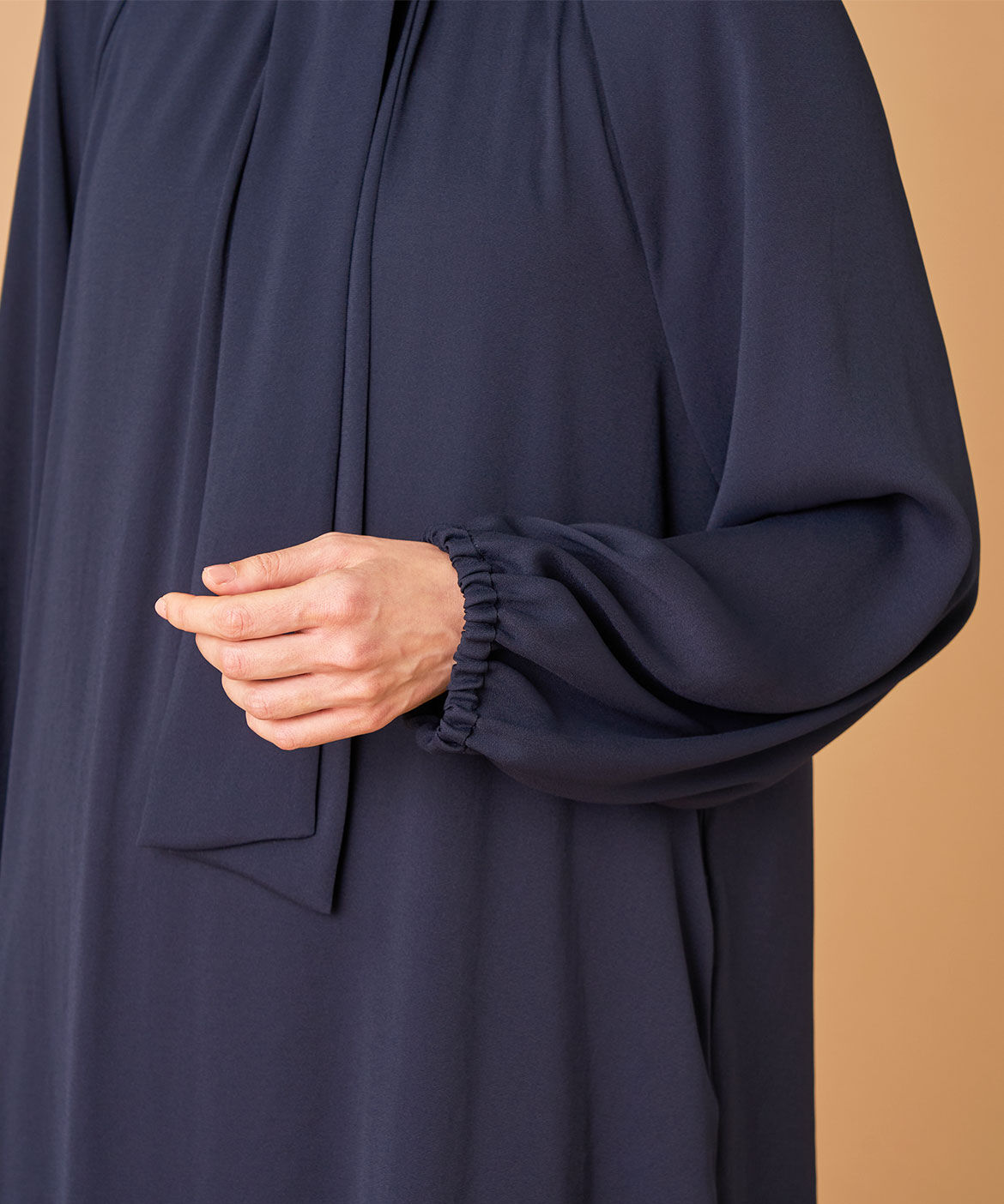 INED「《大きいサイズ》ボウタイワンピース」|ワンピース|