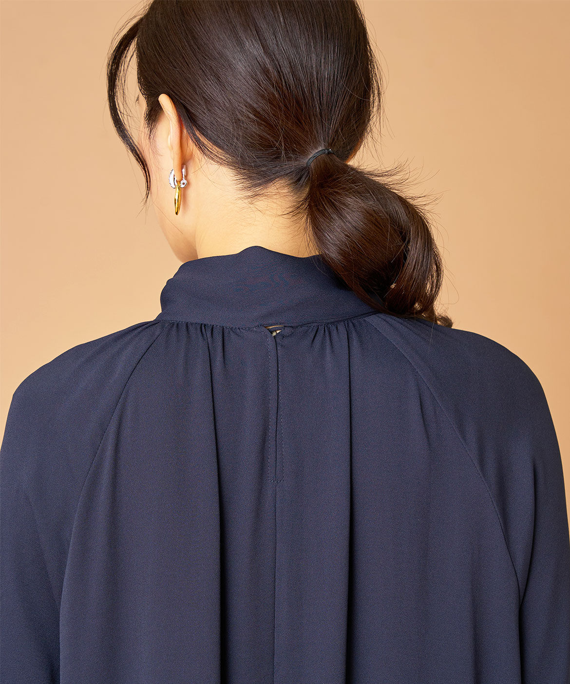 INED「《大きいサイズ》ボウタイワンピース」|ワンピース|