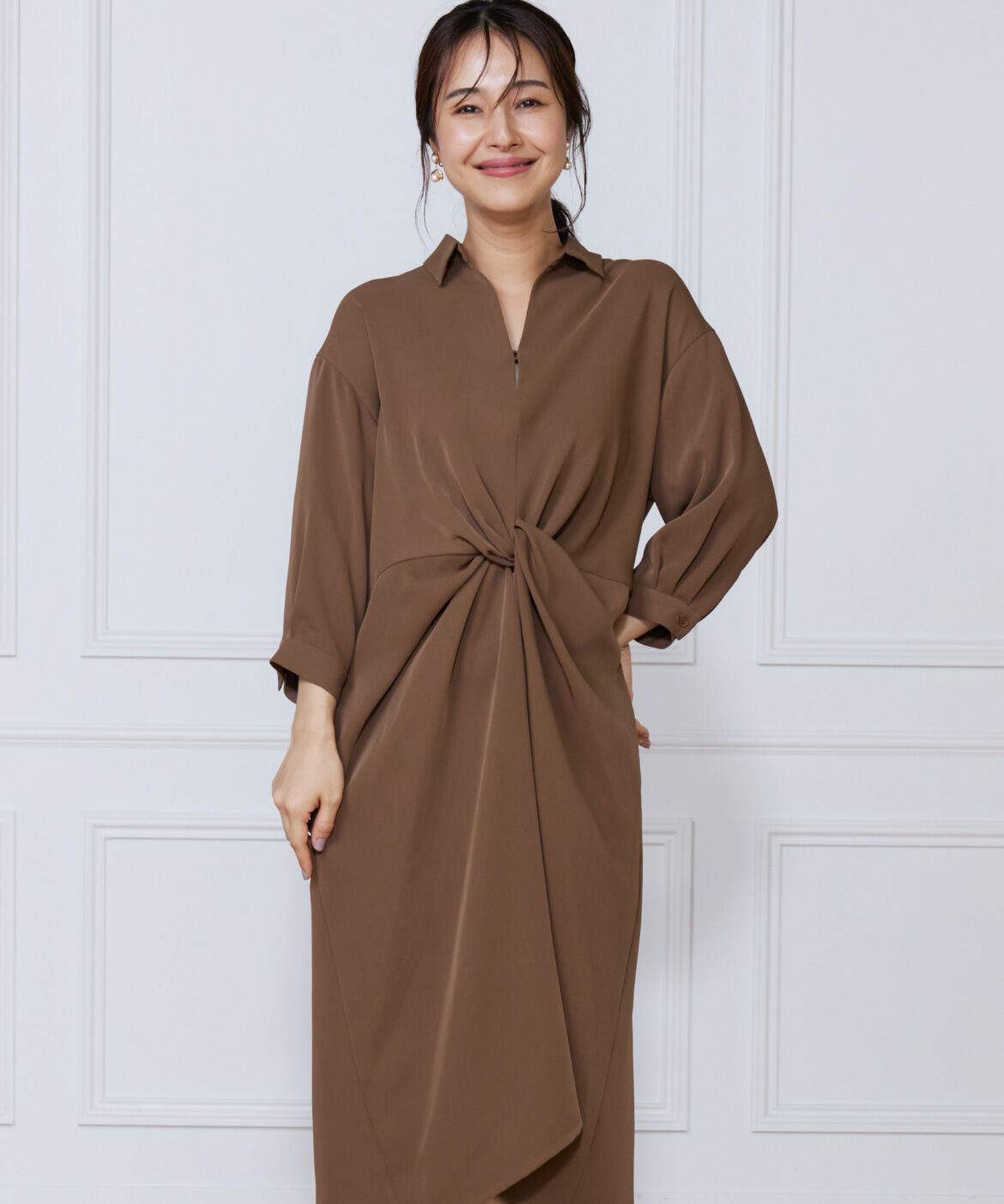 ef-de Black「サテンツイストワンピース」|ワンピース|ブラウン