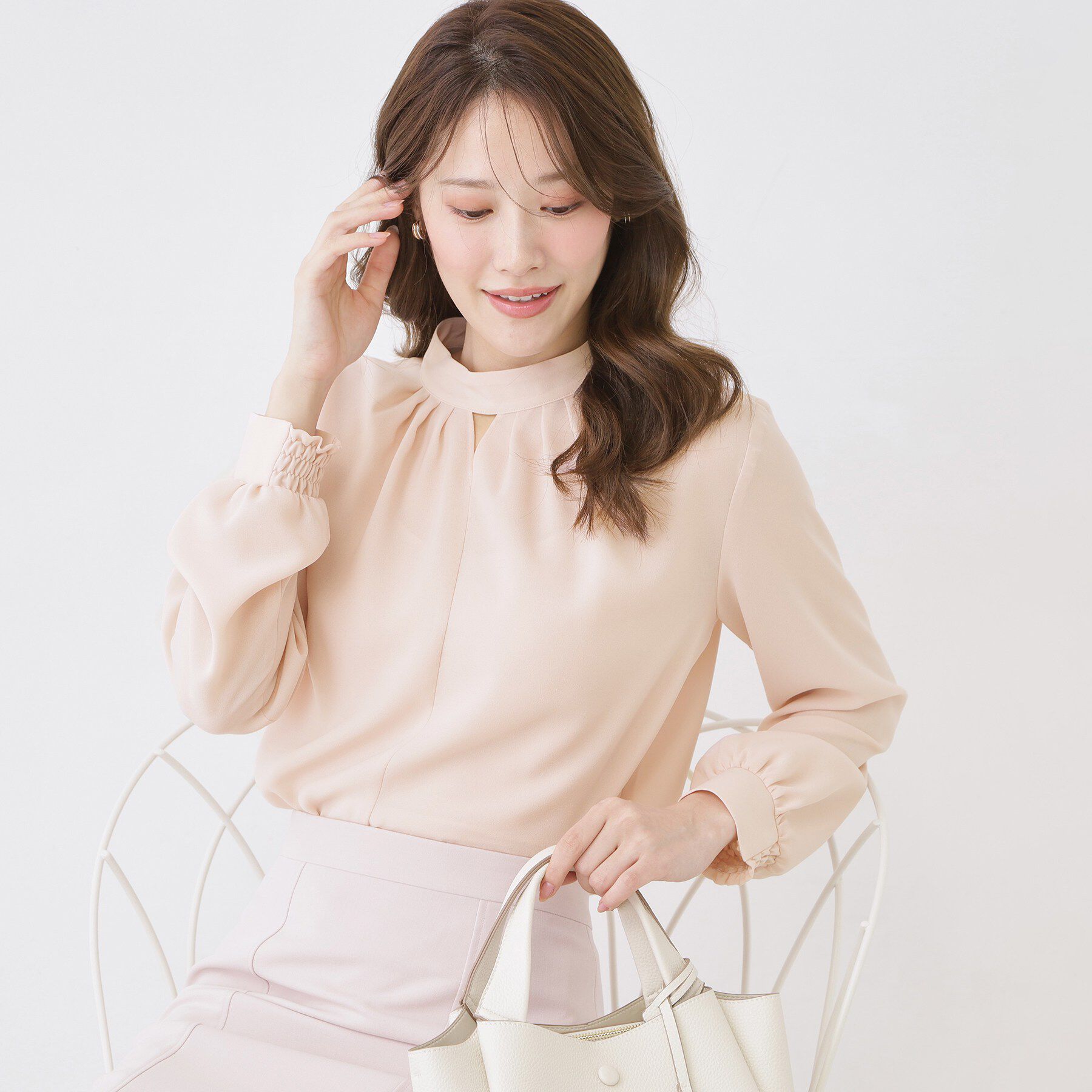 COUP DE CHANCE「【手洗い可／日本製／一枚着／ジャケットイン】ネックデザインブラウス」|シャツ・ブラウス|