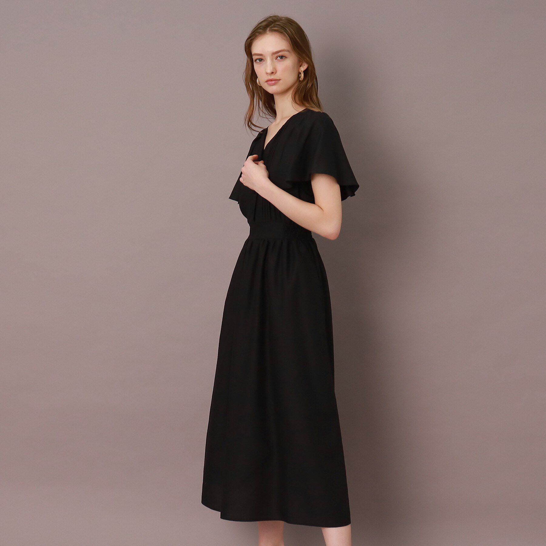 DRESSTERIOR「【袖コンシャス/洗える/ウエストゴム】フレアスリーブウエストシャーリングワンピース」|ワンピース|