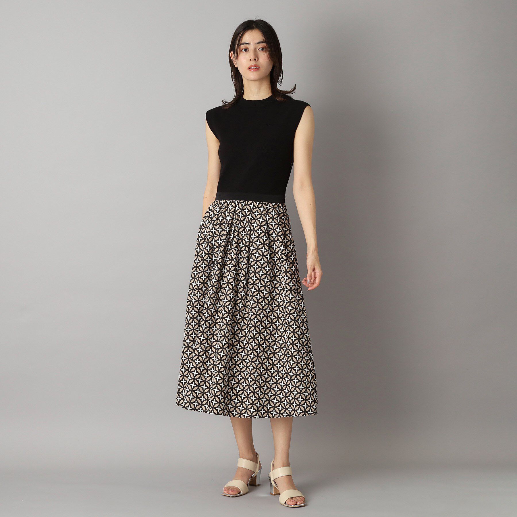 DRESSTERIOR「【洗える】オーバーラップサークルフレンチスリーブワンピ」|ワンピース|