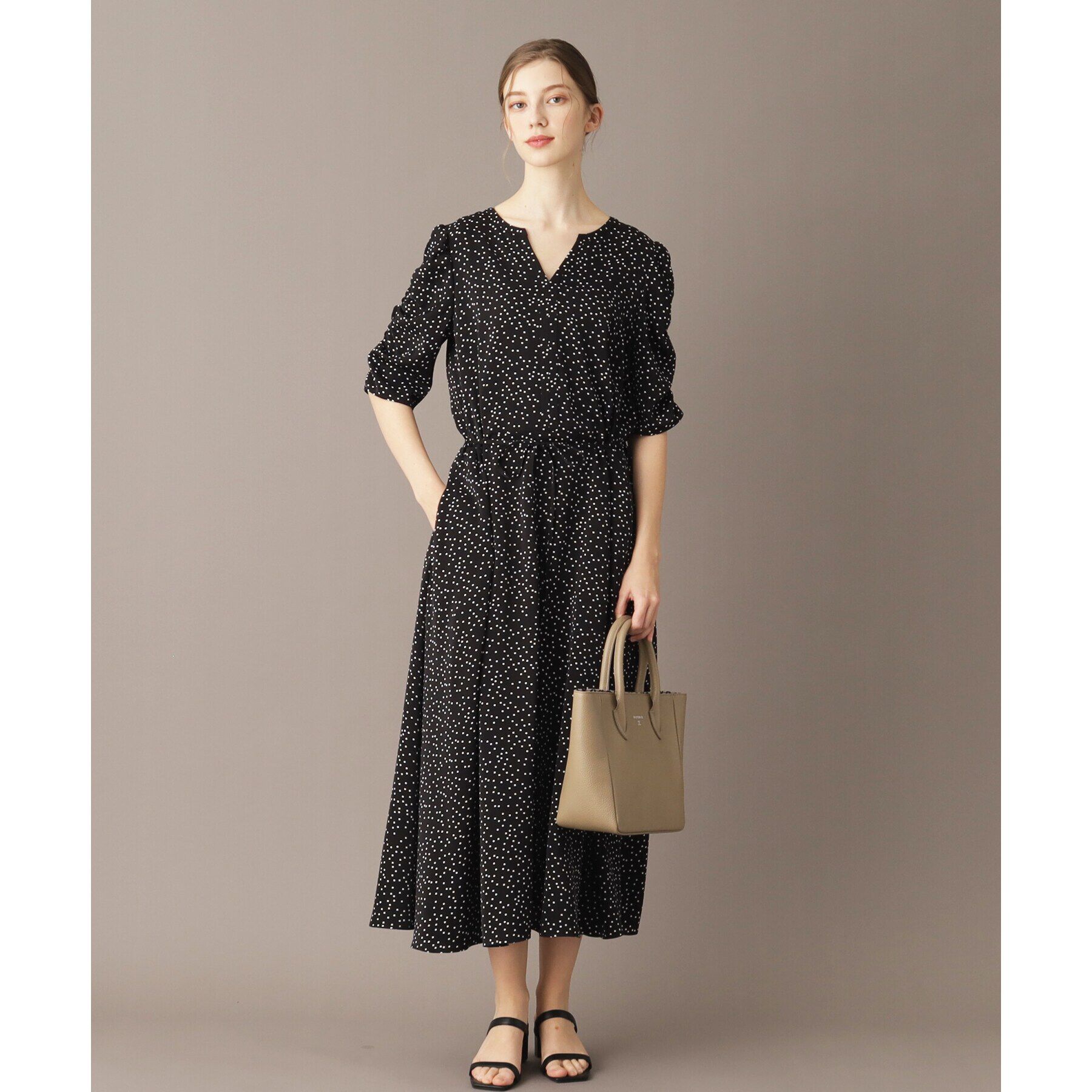 DRESSTERIOR「【ポケット付き/ドット柄】ドットハーフスリーブワンピース」|ワンピース|
