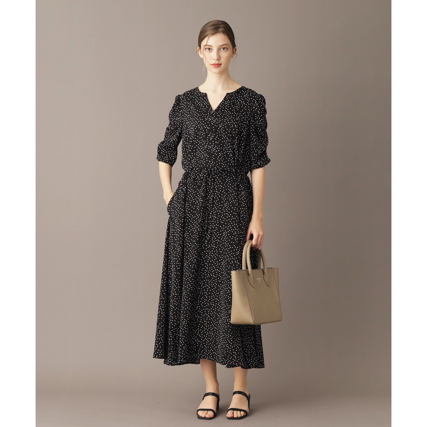 DRESSTERIOR「【ポケット付き/ドット柄】ドットハーフスリーブワンピース」|ワンピース|
