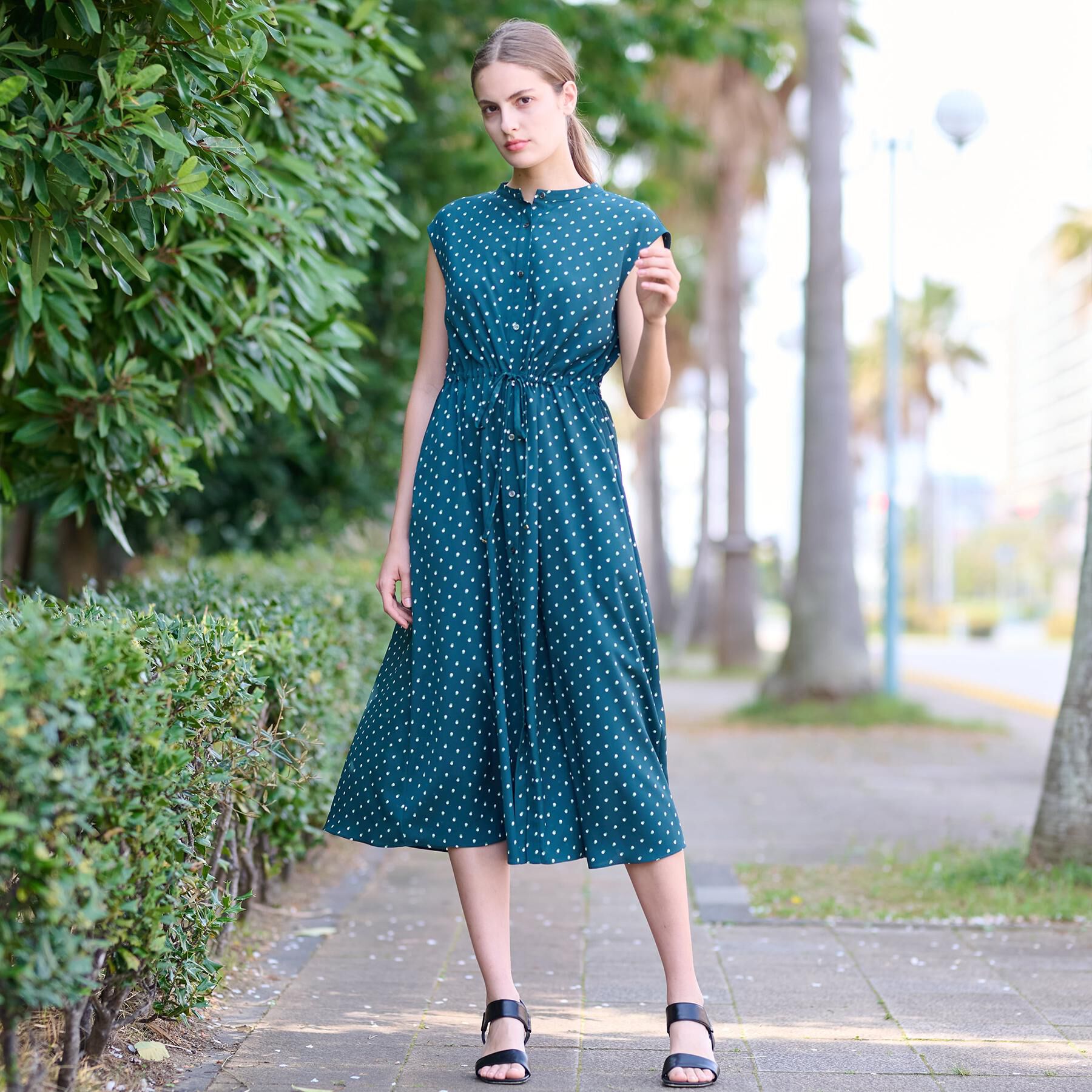 DRESSTERIOR「【ポケットあり/後ろウエストゴム】ドットプリントフレンチスリーブワンピ」|ワンピース|