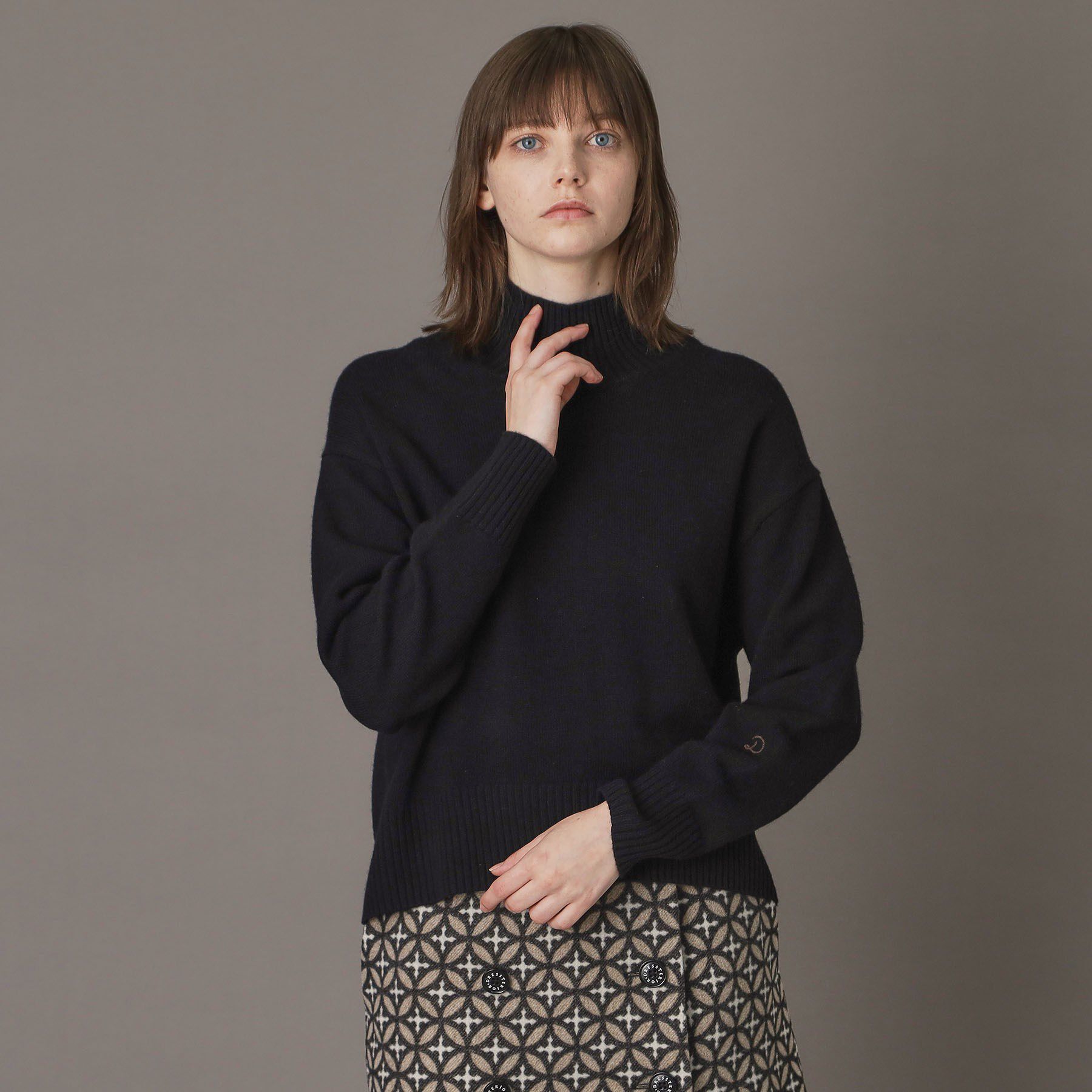 DRESSTERIOR「ミドルゲージハイネックプルオーバー」|ニット・セーター|